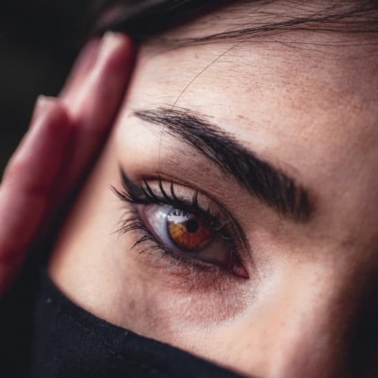 How To Tell If You Need A Brow Lift, An Eyelid Lift, Or Both