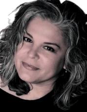 Corinne Rhae