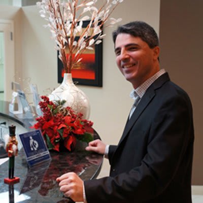 Vicken Ishkhanian