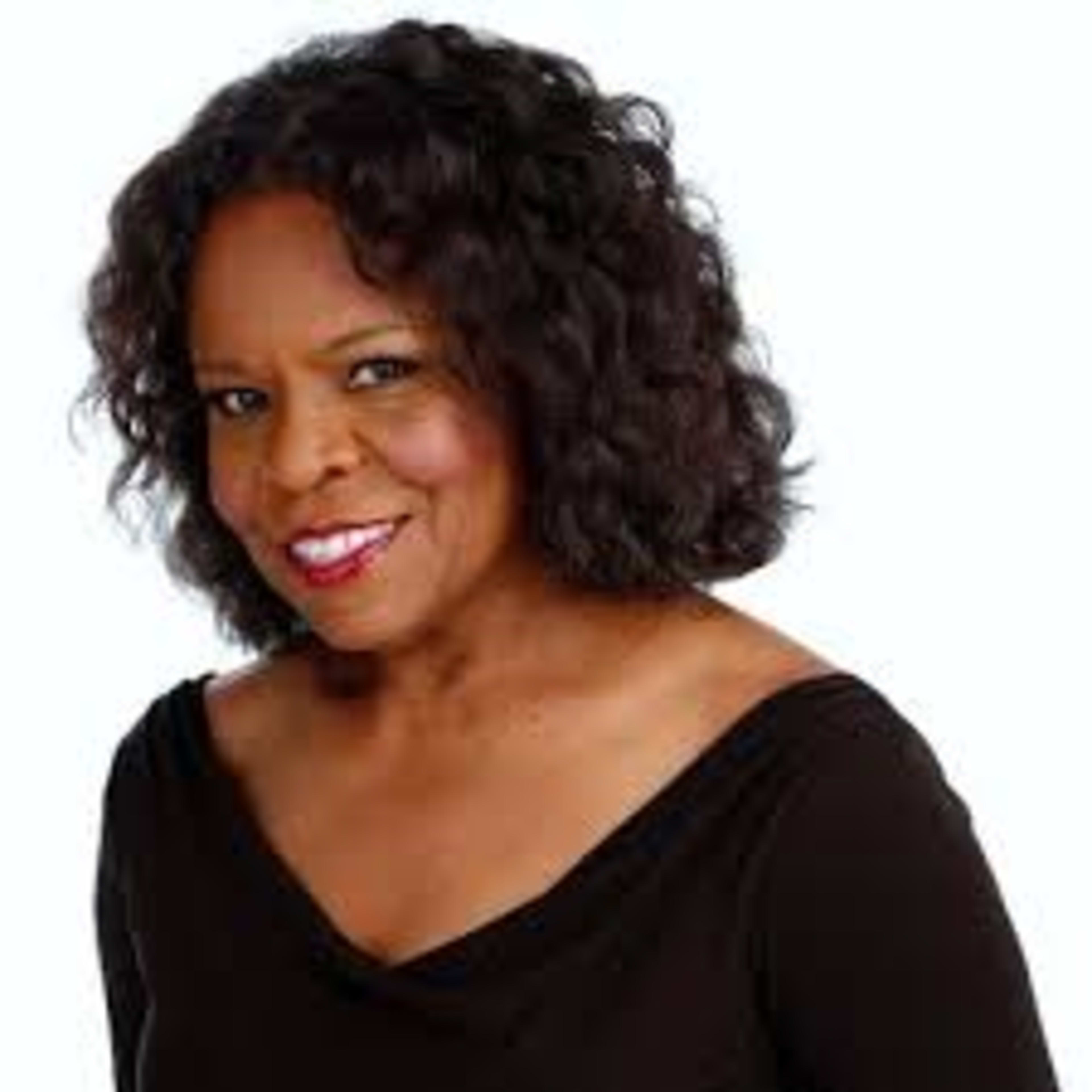 head shot of Teri Agins, fashion journalist