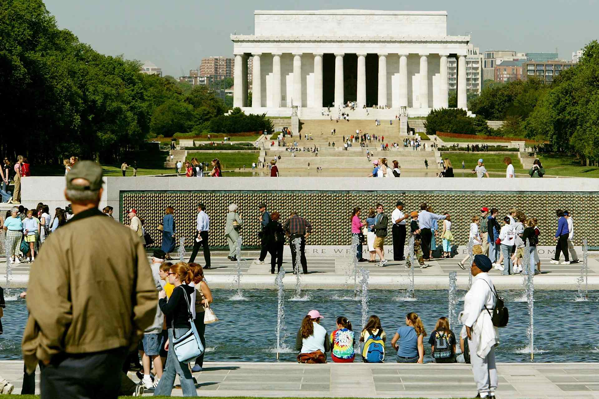 U.S. World War II Memorial Opens To The Public