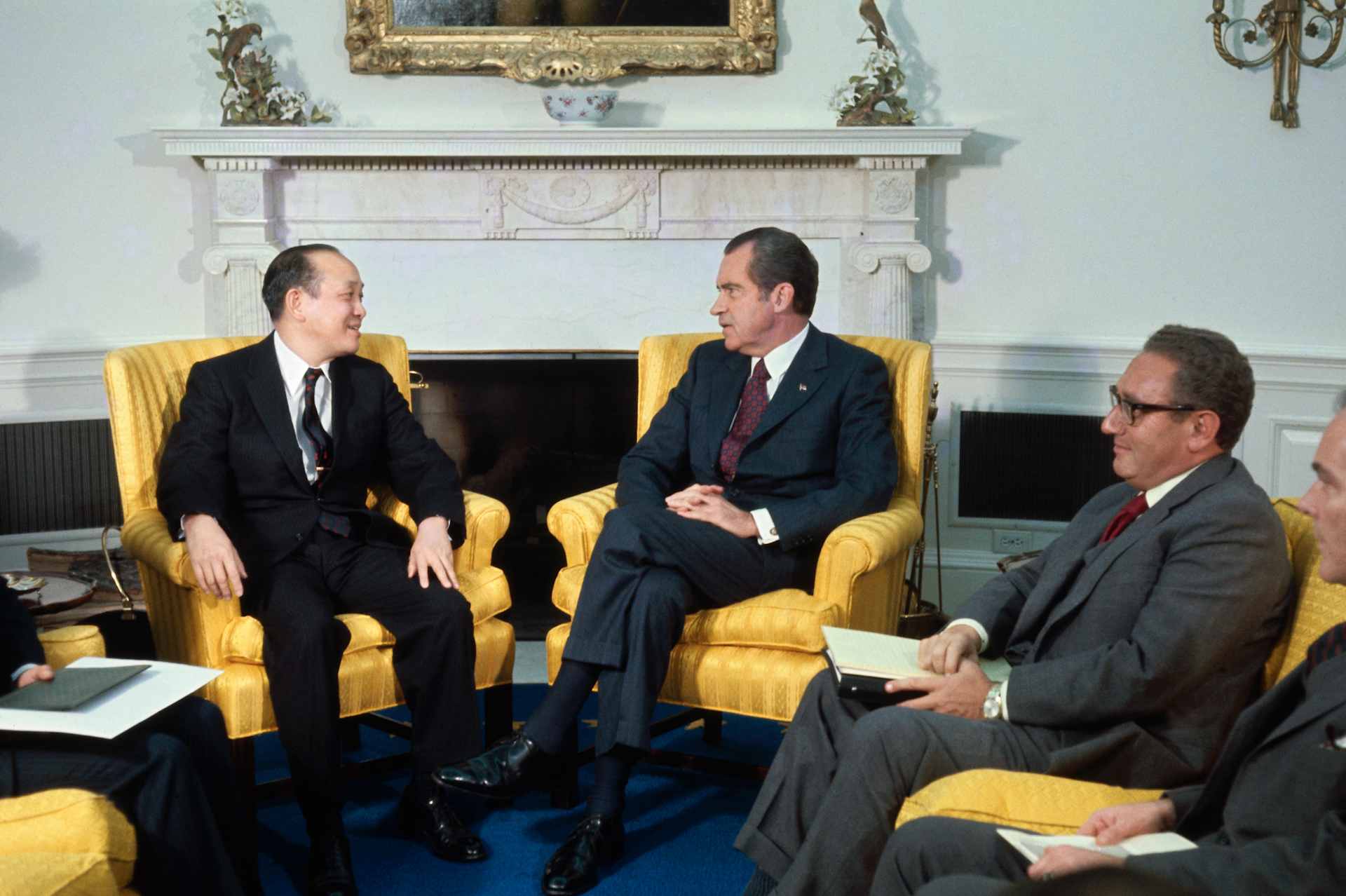 President Nixon with Vietnamese and American Leaders