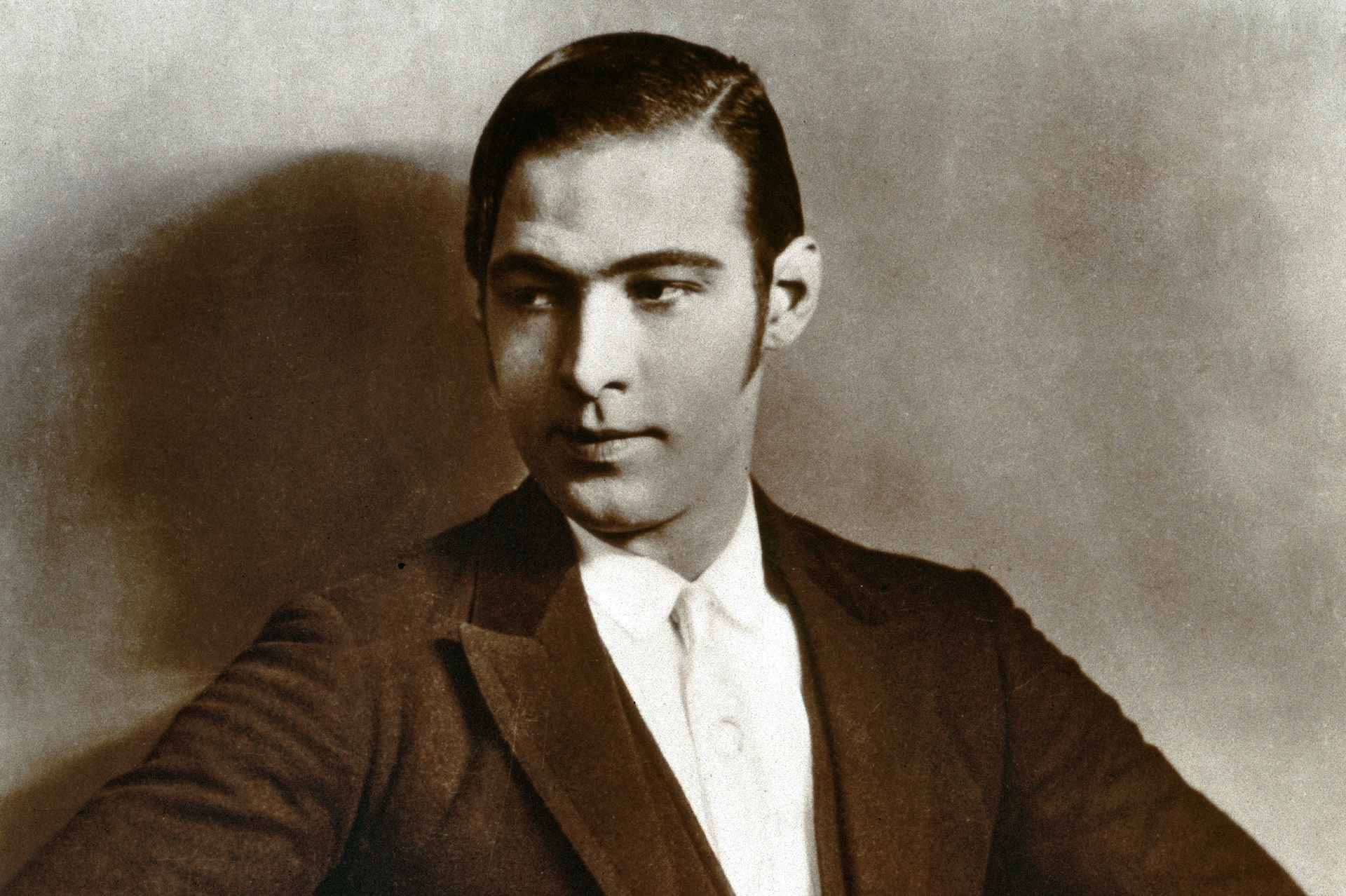 RUDOLPH VALENTINO