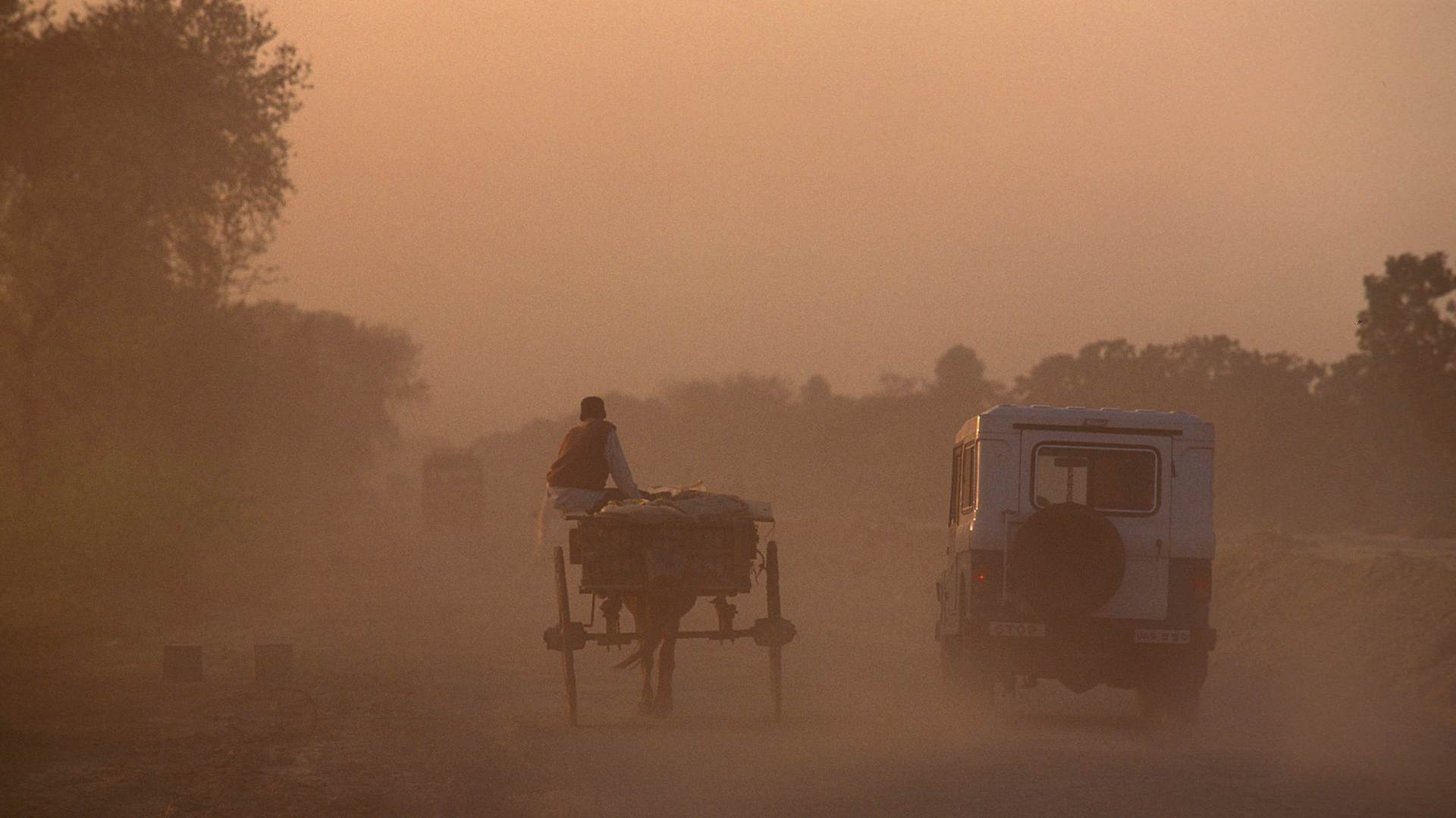 GRAND TRUNK ROAD DANS LA REGION DE BENARES, INDE