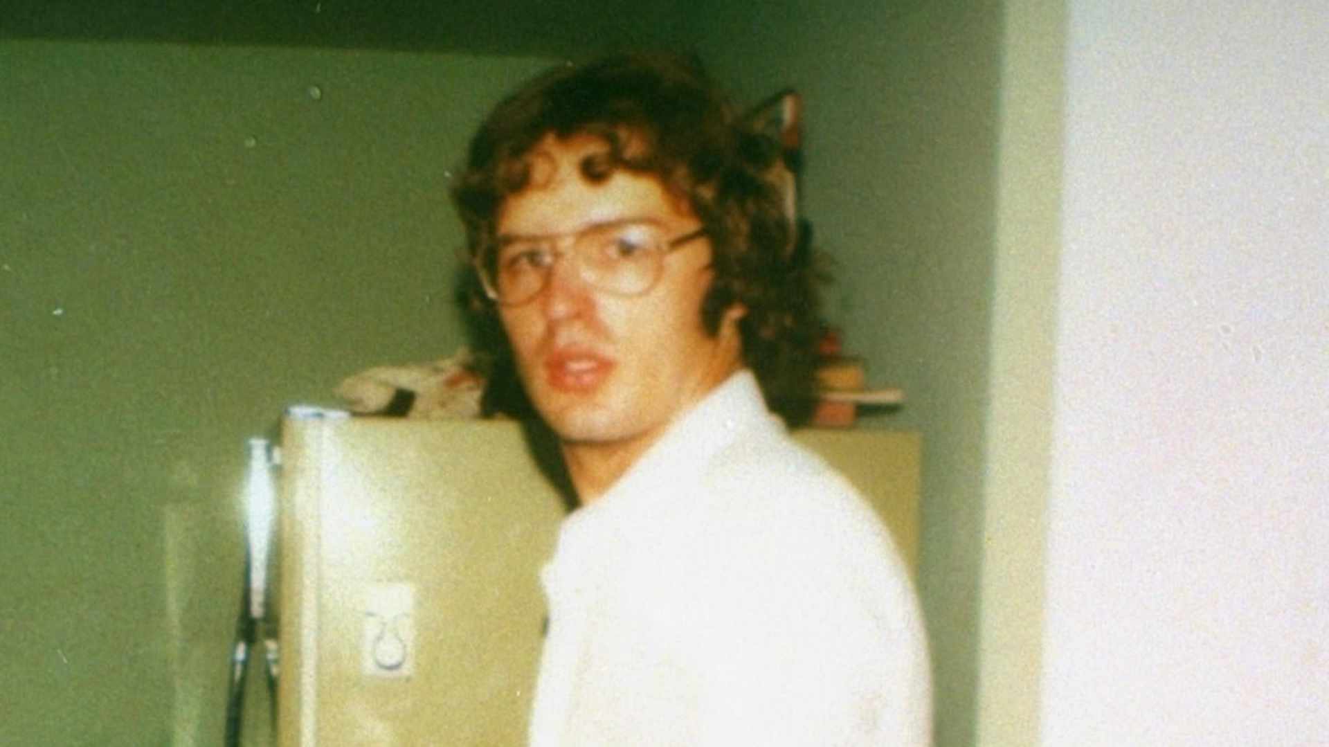 A 1981 photo of David Koresh taken at the Mount Carmel compound of the Branch Davidians cult near Waco, Texas. Twelve years later he and the compound would find themselves involved in a tragic standoff with the police. (Credit: AP Photo)