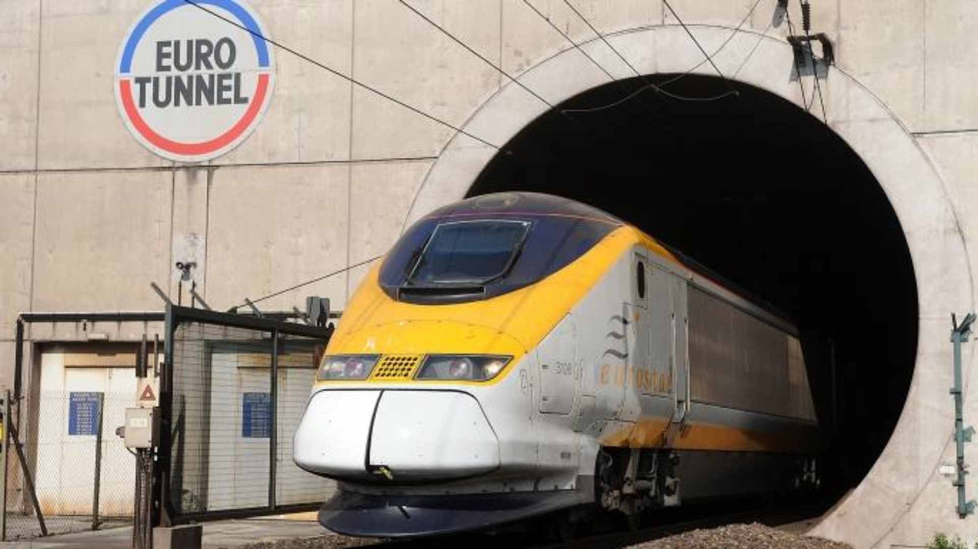 A Eurostar train enters the Eurotunnel near Calais, France. (Credit: Antoine Antoniol/Bloomberg/Getty Images)