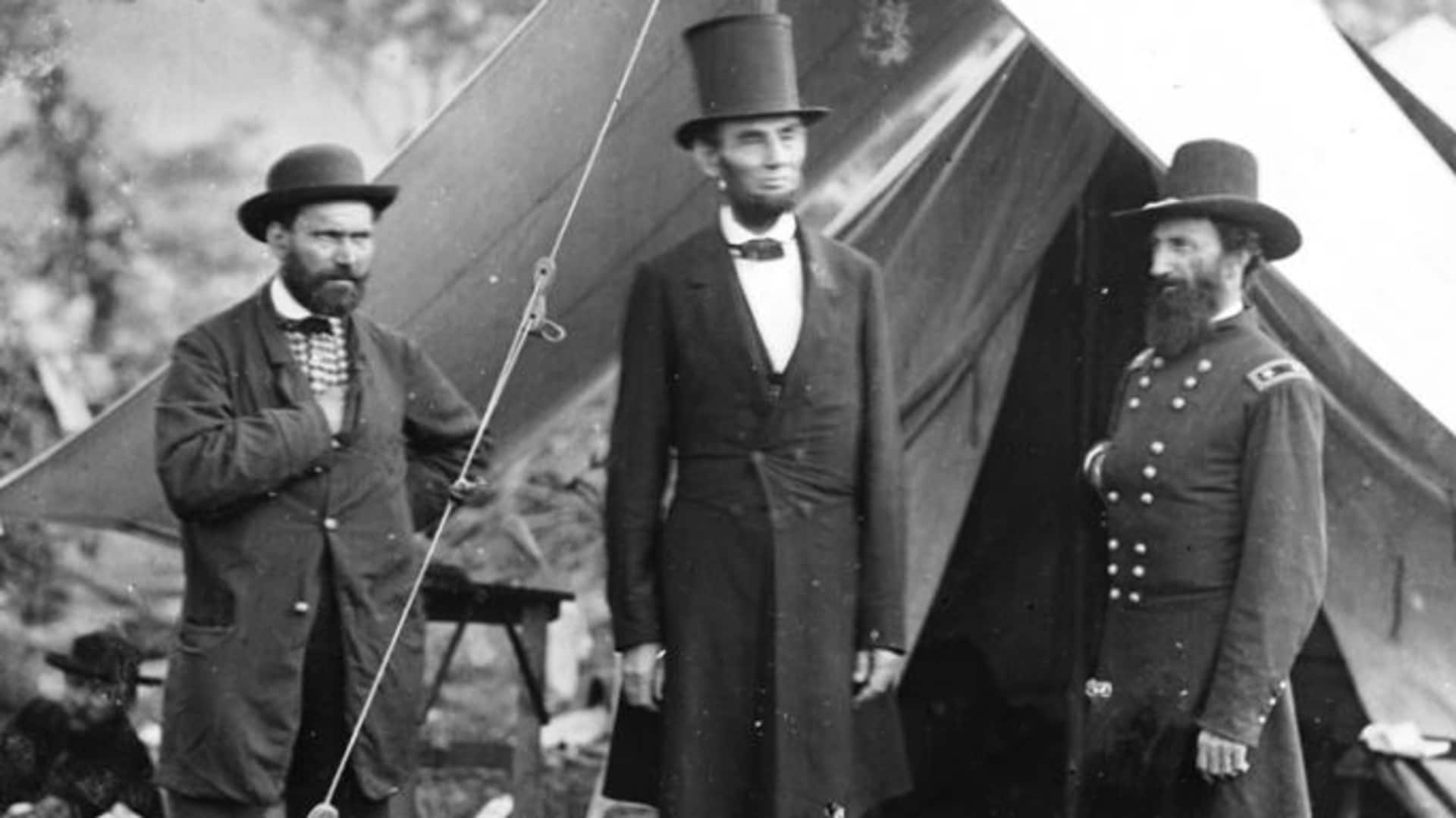 Allen Pinkerton (left) with President Abraham Lincoln and a Union general during the Civil War