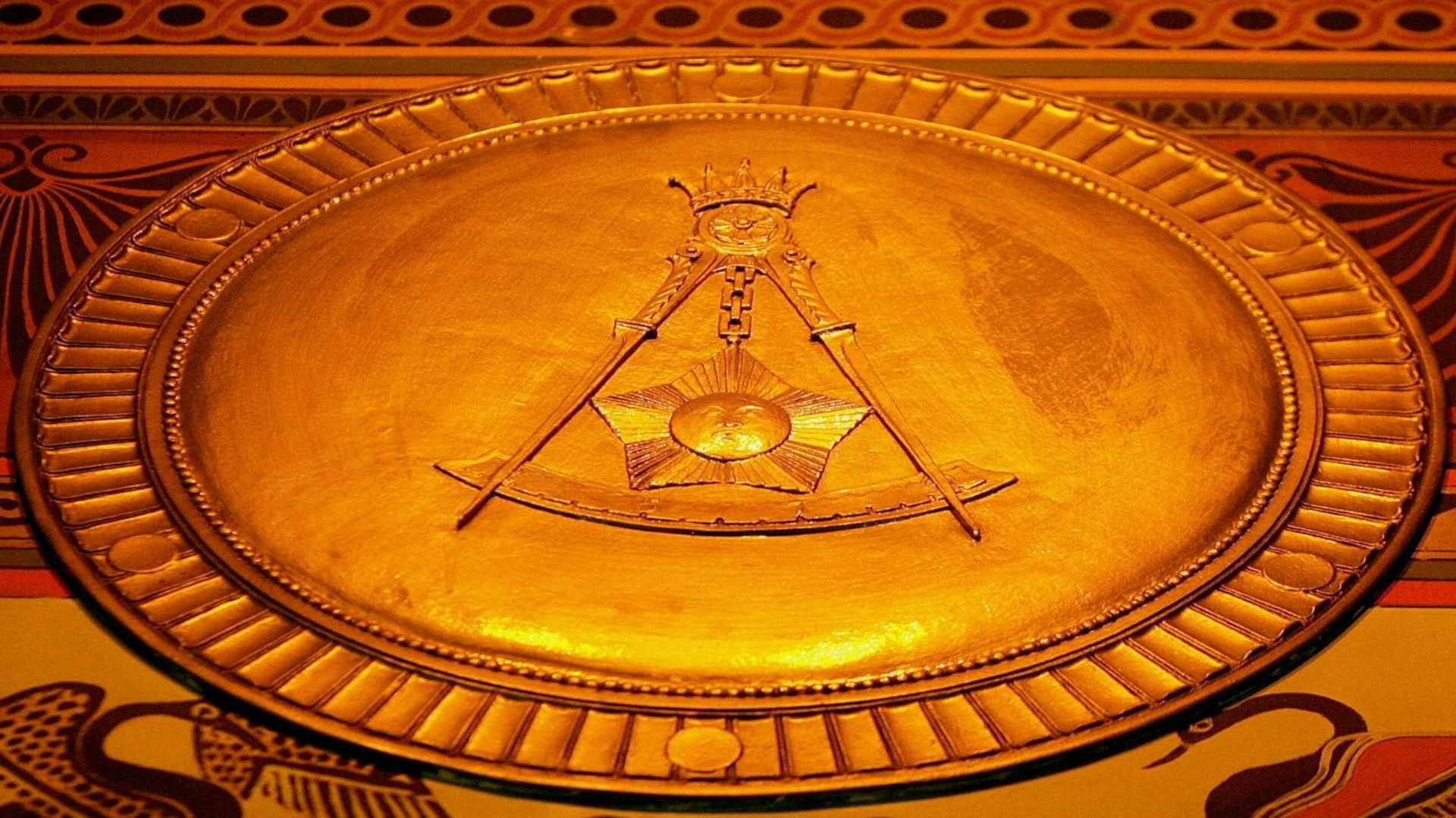 Freemasons, Masonic square and compasses symbol
