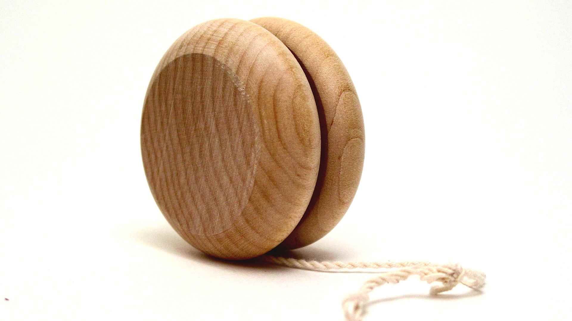 Picture of a wooden yo-yo.