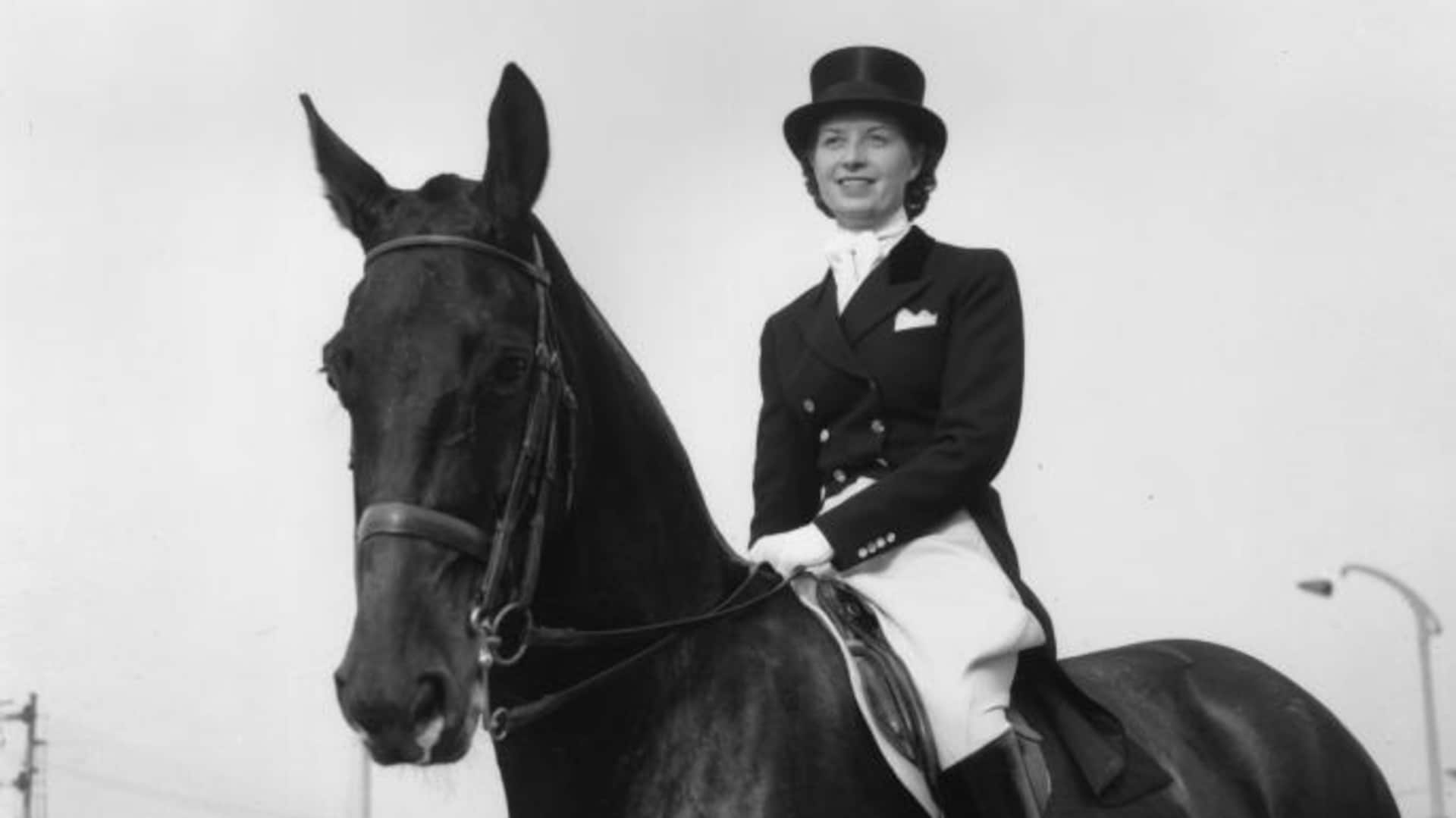 Lis Hartel of Denmark at a 1953 horse show. (Credit: Terry Fincher/Keystone/Getty Images)