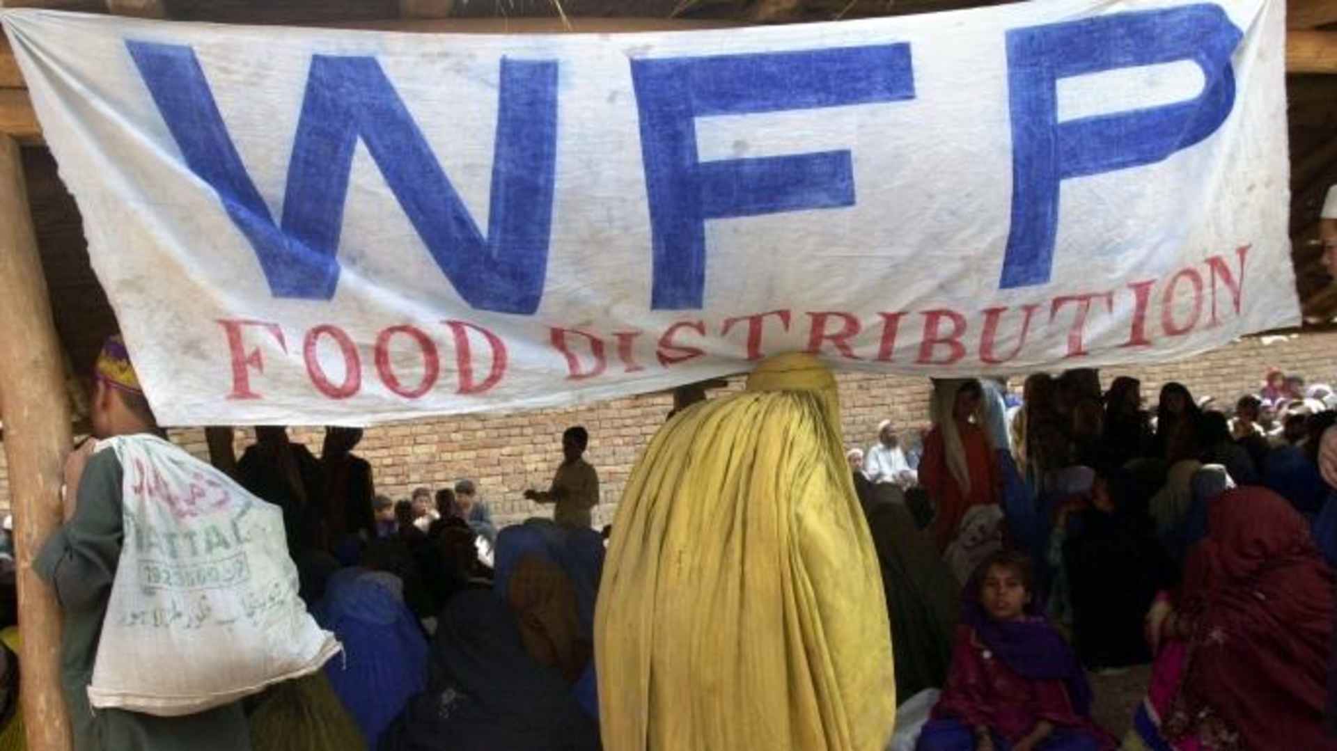 World Food Program distribution center in Pakistan, near the border of Afghanistan. (Credit: Chris Hondros/Getty Images)
