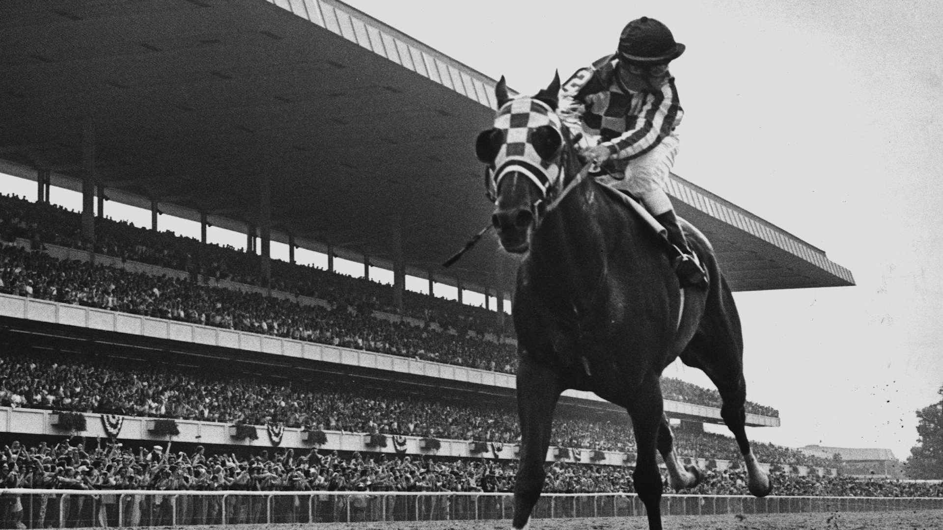 Secretariat wins Belmont Stakes by record 31-lengths, completes 1973 Triple Crown