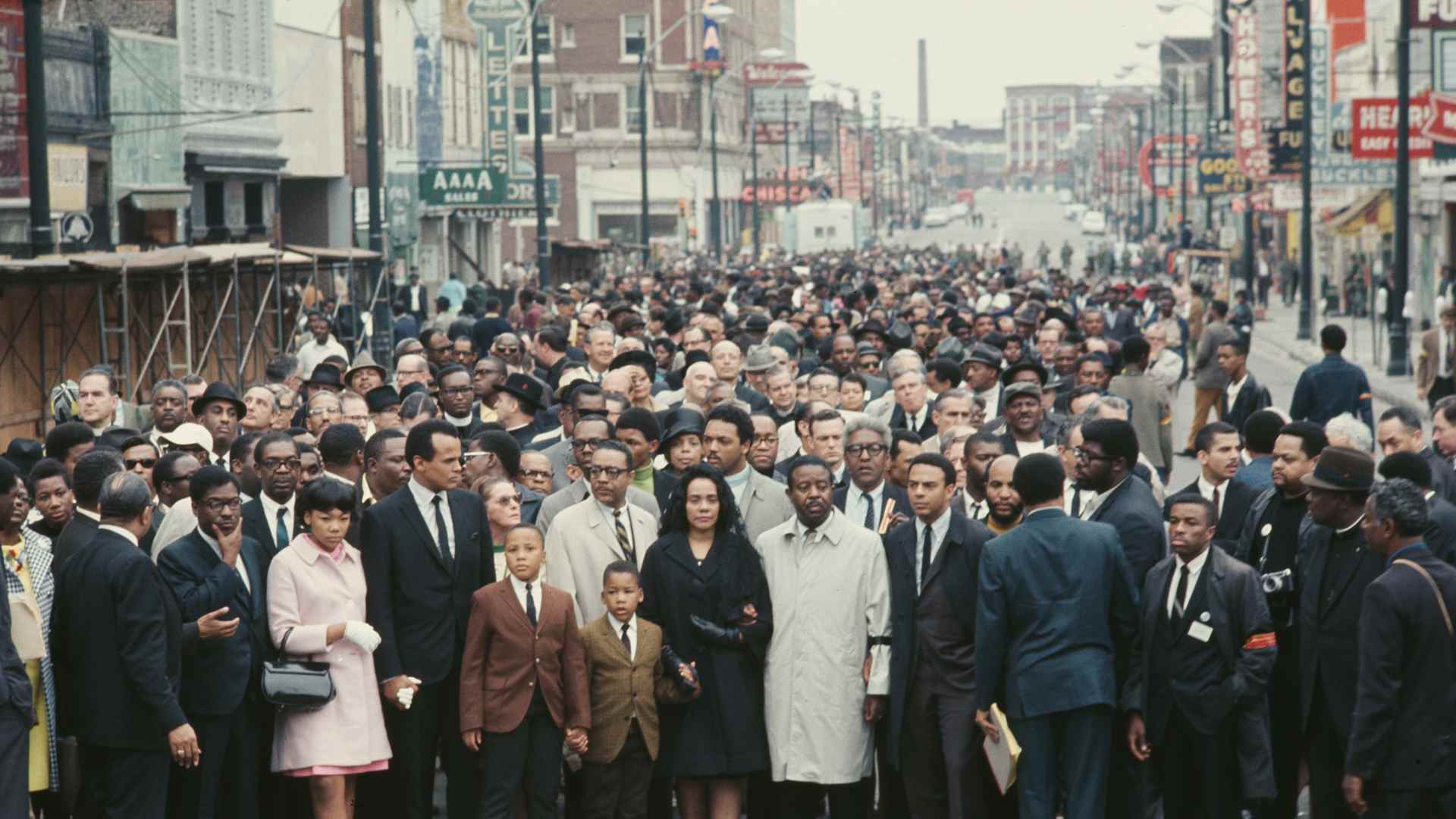 Crowds For King