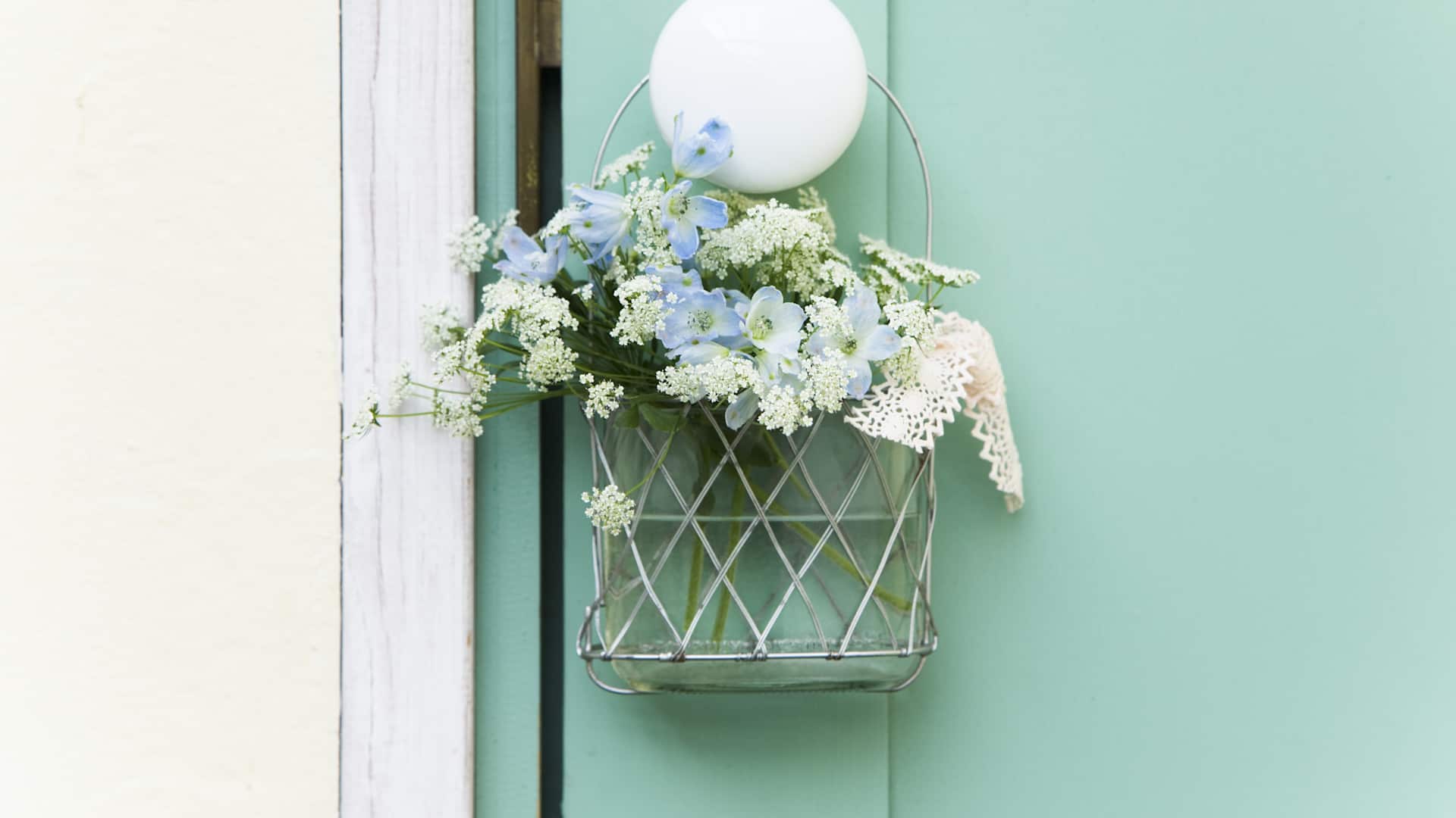 Flower arrangement