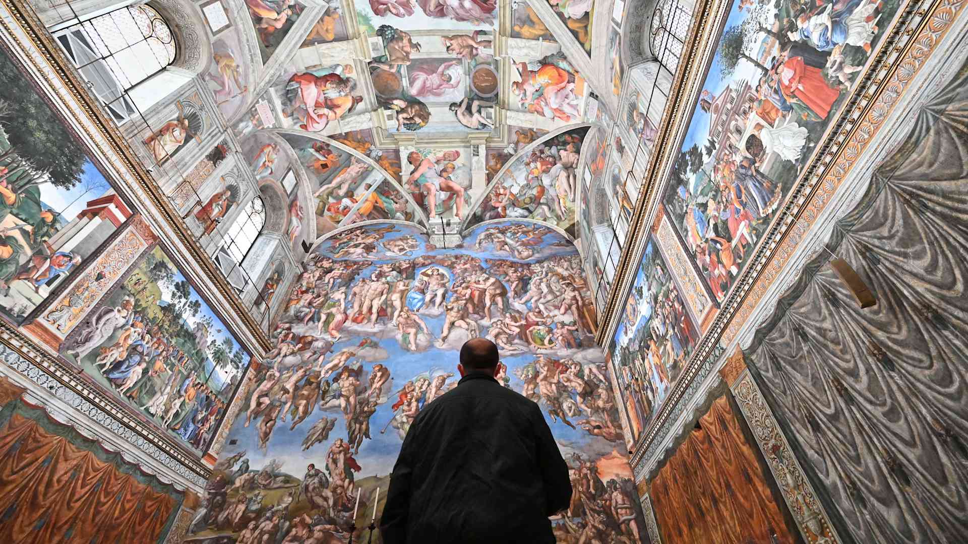 TOPSHOT-VATICAN-HEALTH-VIRUS-MUSEUM-CULTURE-HERITAGE-TOURISM