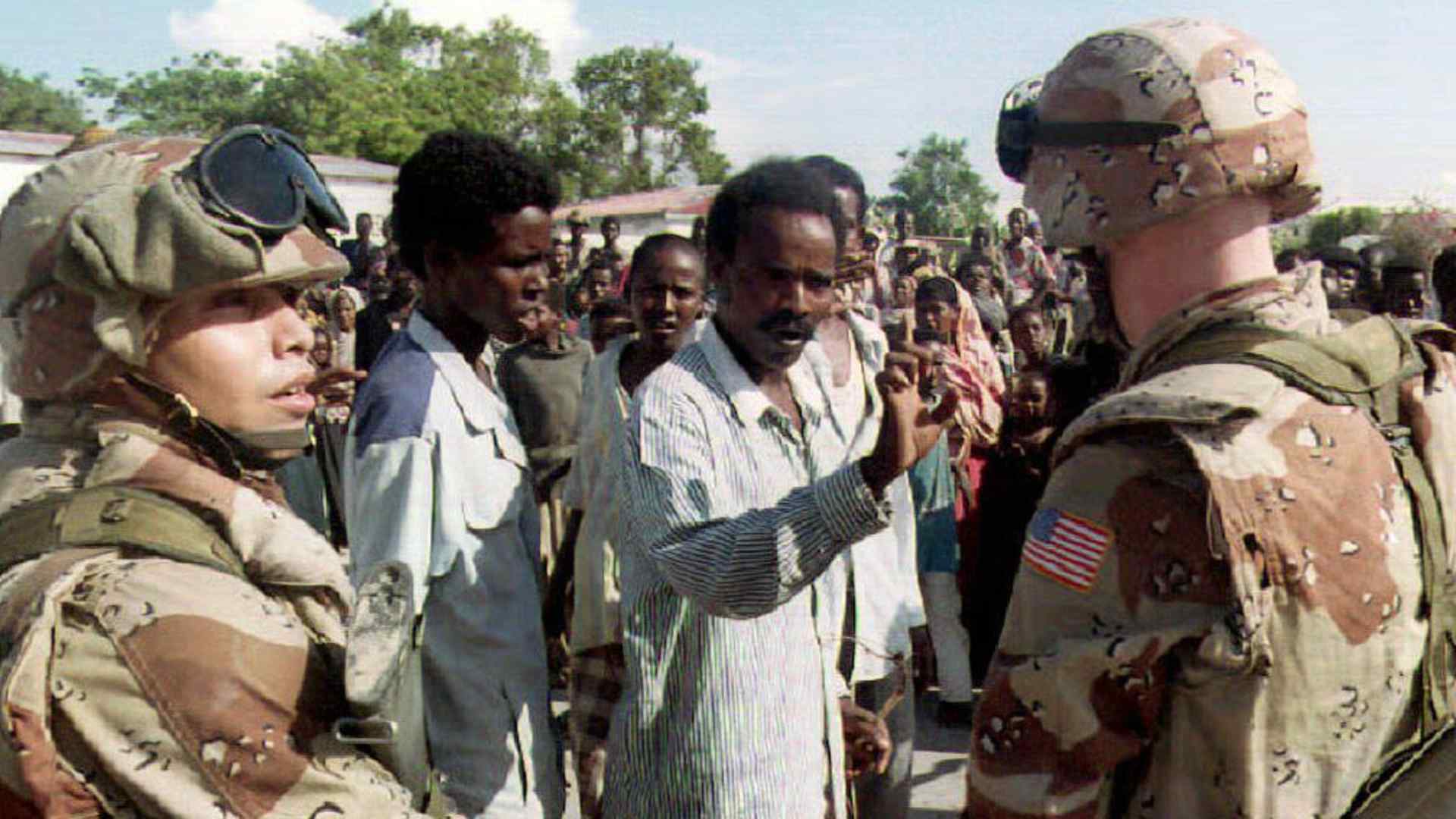 A Somali (2nd R), who disagrees with the