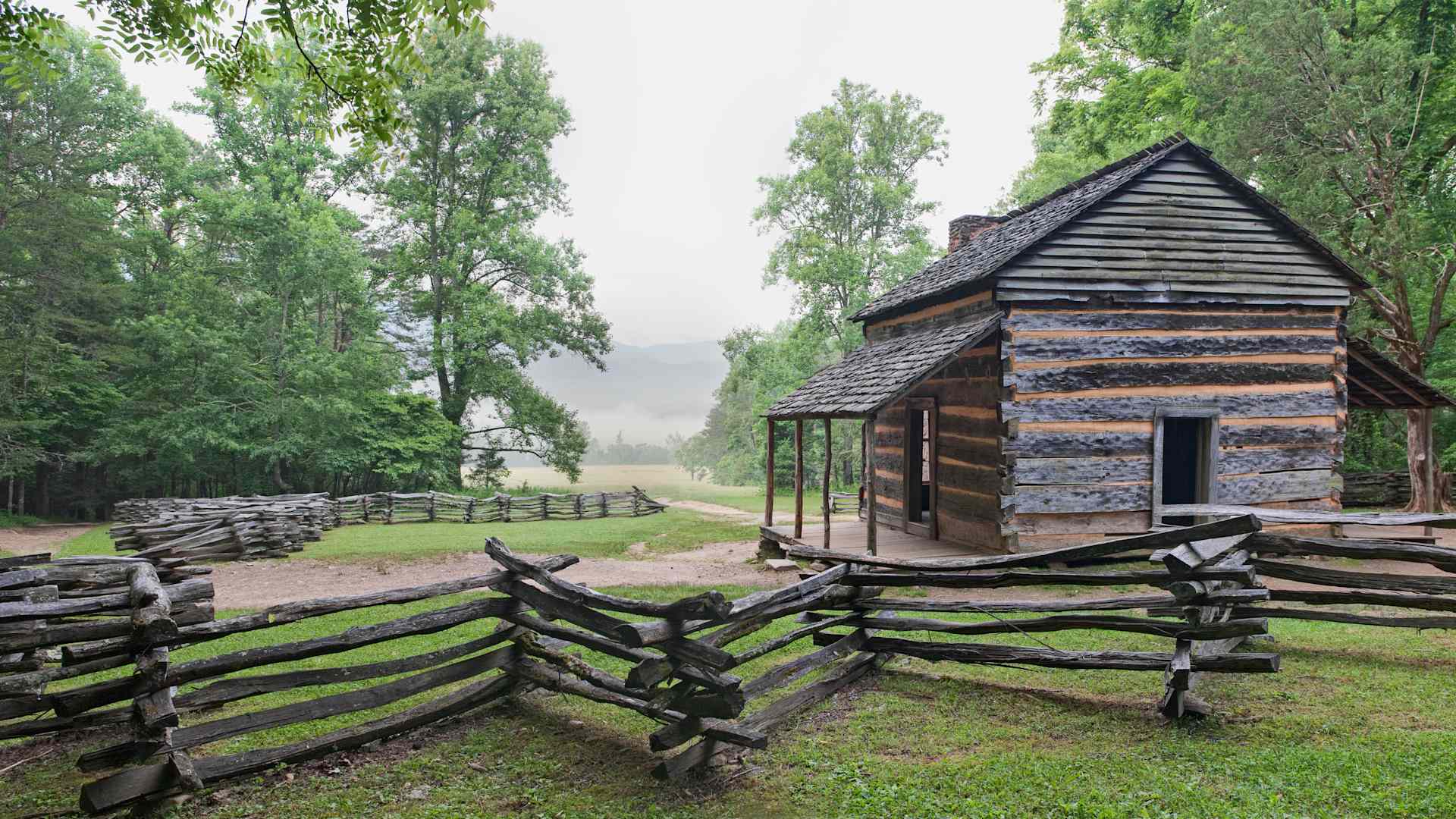 Historic John Oliver Homestead, built in the 1820s in Cades Cove, Tennessee, in the Great Smoky Mountains.