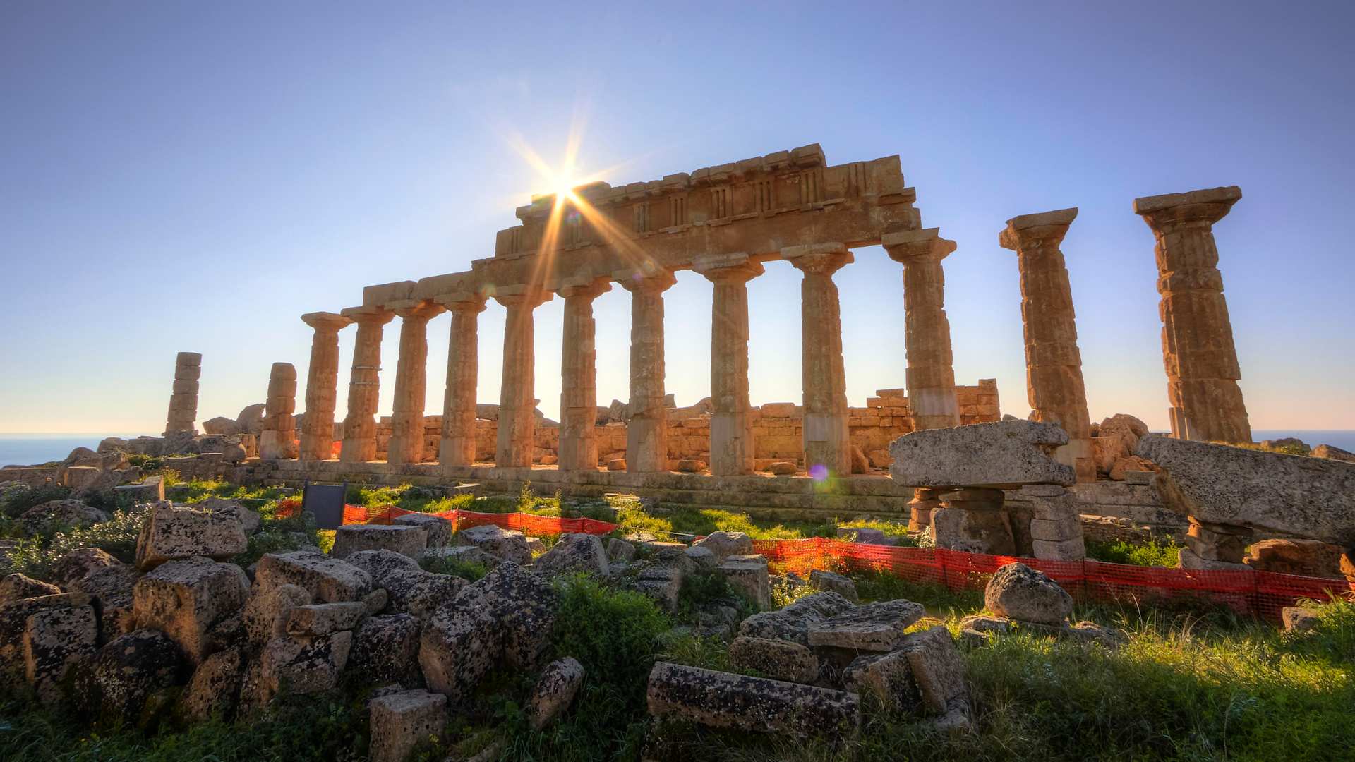 HDR shot, backlight, sun as star, super wide angle shot, temple C, Apollo temple, Selinunte, archaeological site, temple, southwest Sicily, Sicily, Italy