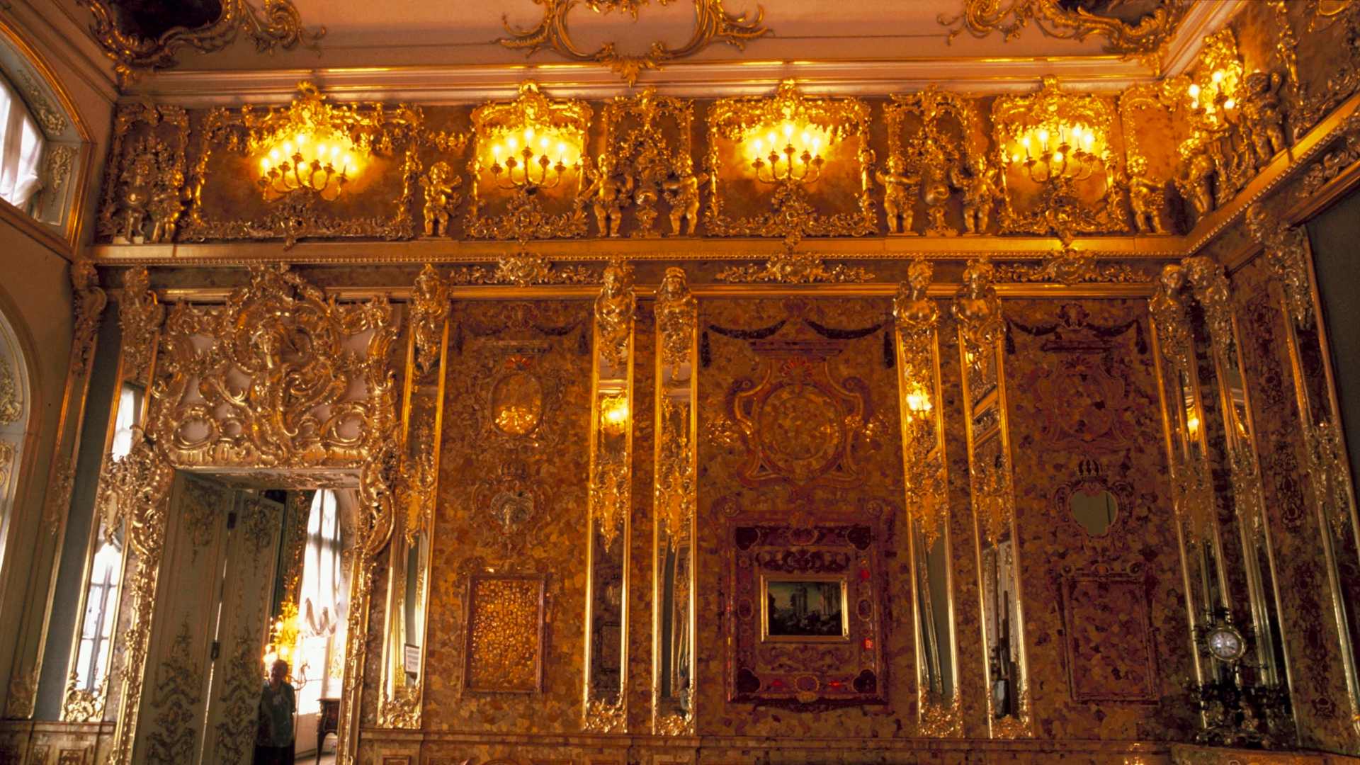 St Petersburg Prepares its Tri-Centennial