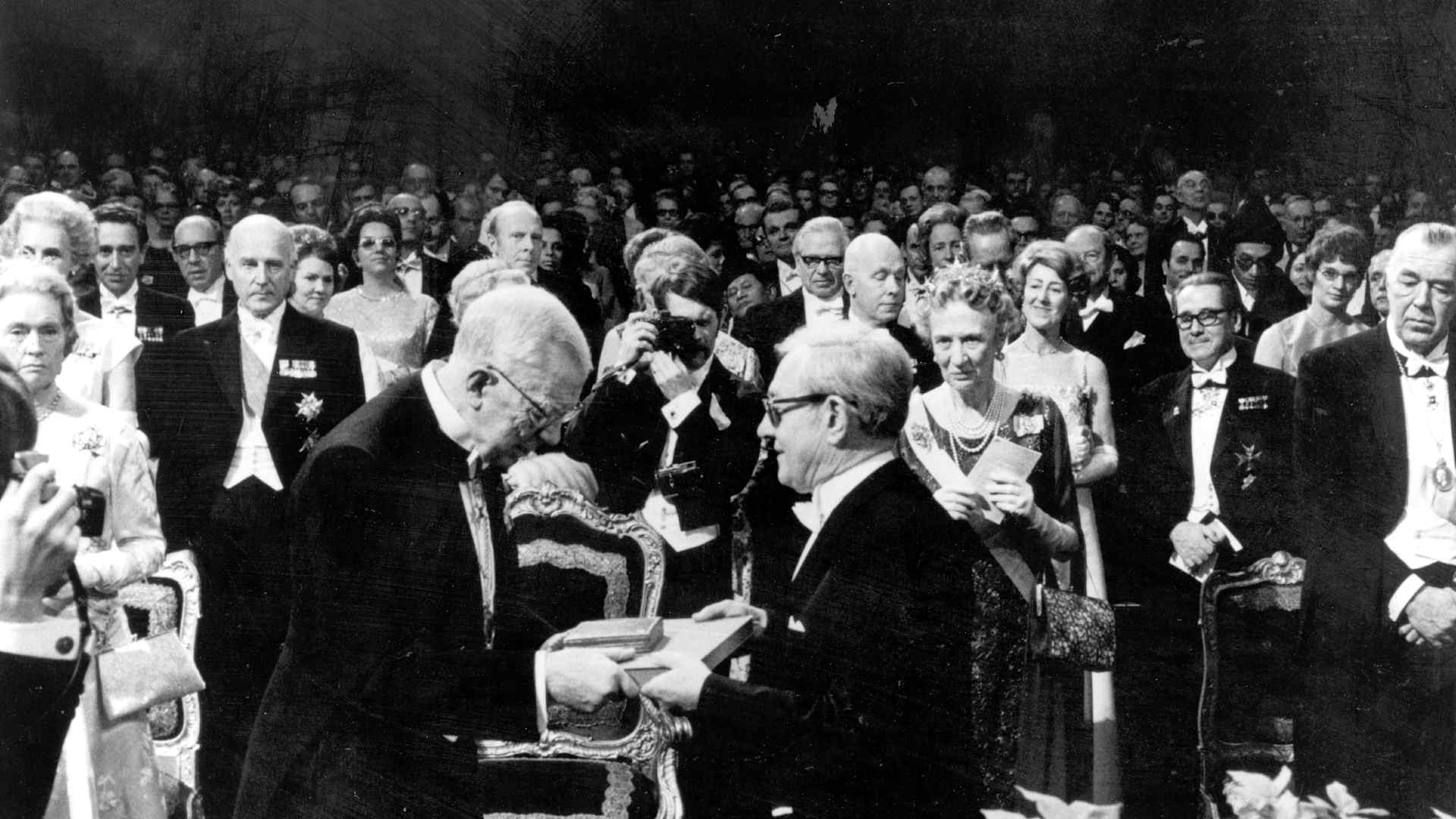 Julius Axelrod.