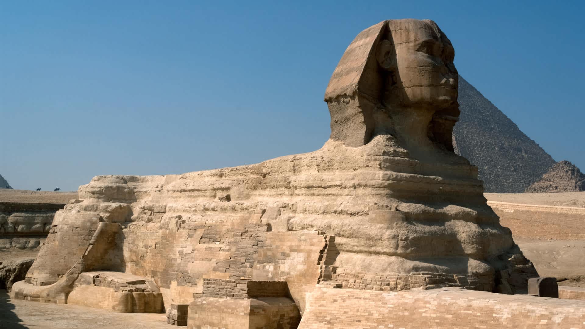 SphinxSphinx, Giza, Egypt, 2007. The Sphinx of Giza, representing a creature with the body of a lion and head of a human, dating from c. 2500 BC and representing the Pharoah Khafre, Egypt. Artist Ethel Davies. (Photo by EMD/Then and Now Images/Heritage Images via Getty Images