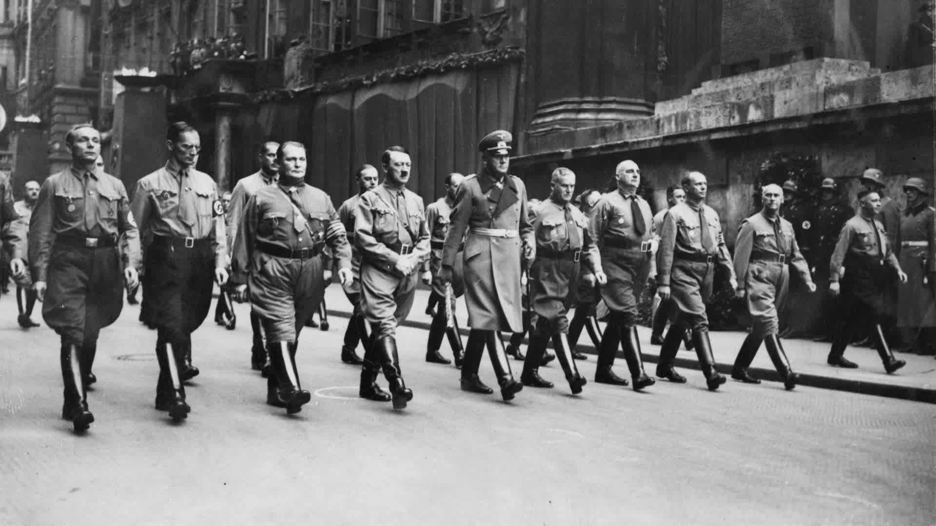 Beer Hall Putsch Commemoration German Chancellor Adolf Hitler (1889 - 1945), Hermann Goering and Werner von Blomberg lead a procession of Nazis to the Munich Burgerbrau Cellar, to commemorate the Munich Beer Hall Putsch of 1923, Germany, 10th November 1937. (Photo by Keystone/Hulton Archive/Getty Images)