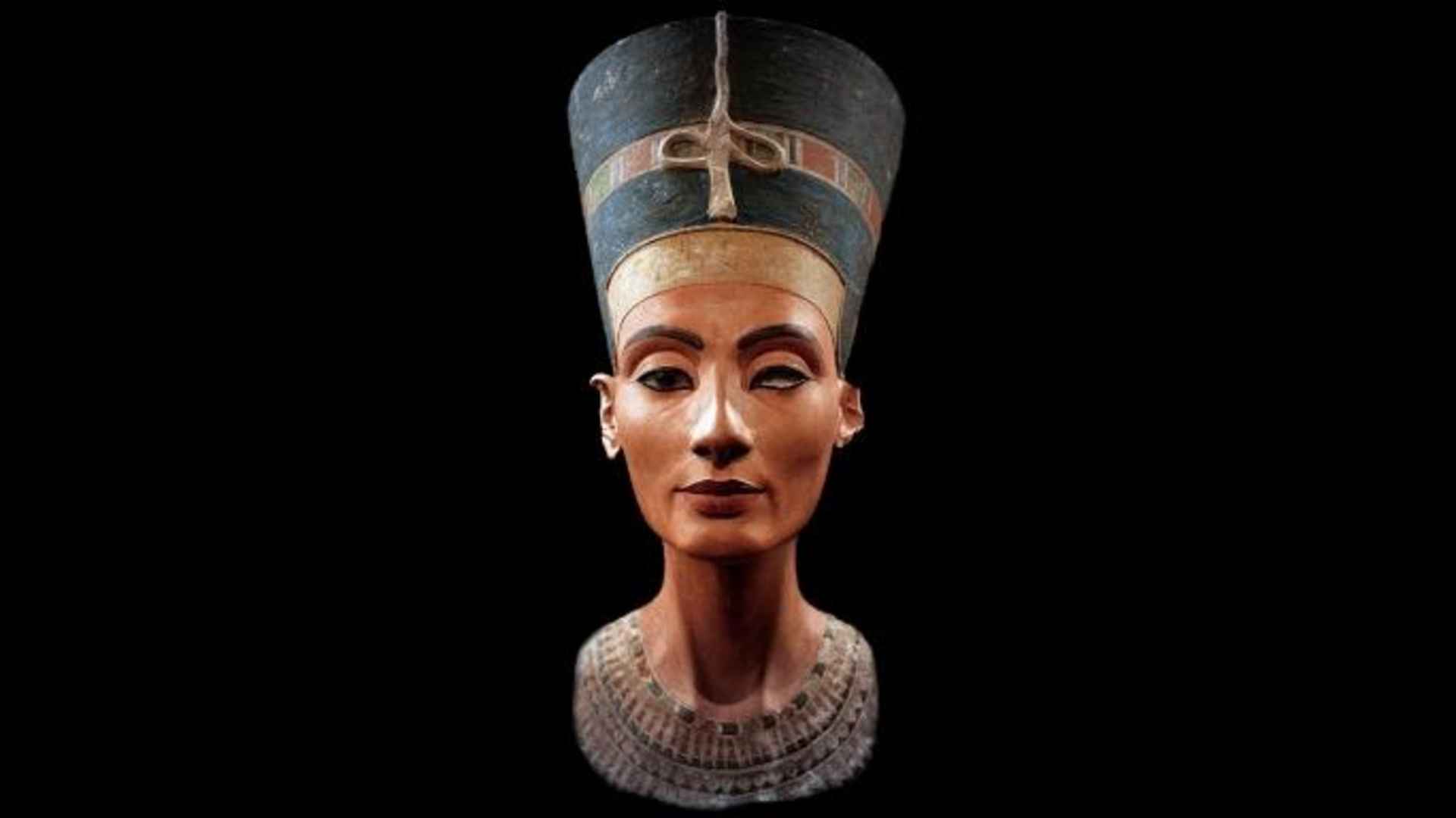 Bust of Nefertiti, Great Royal Wife to the Egyptian Pharaoh Akhenaten.