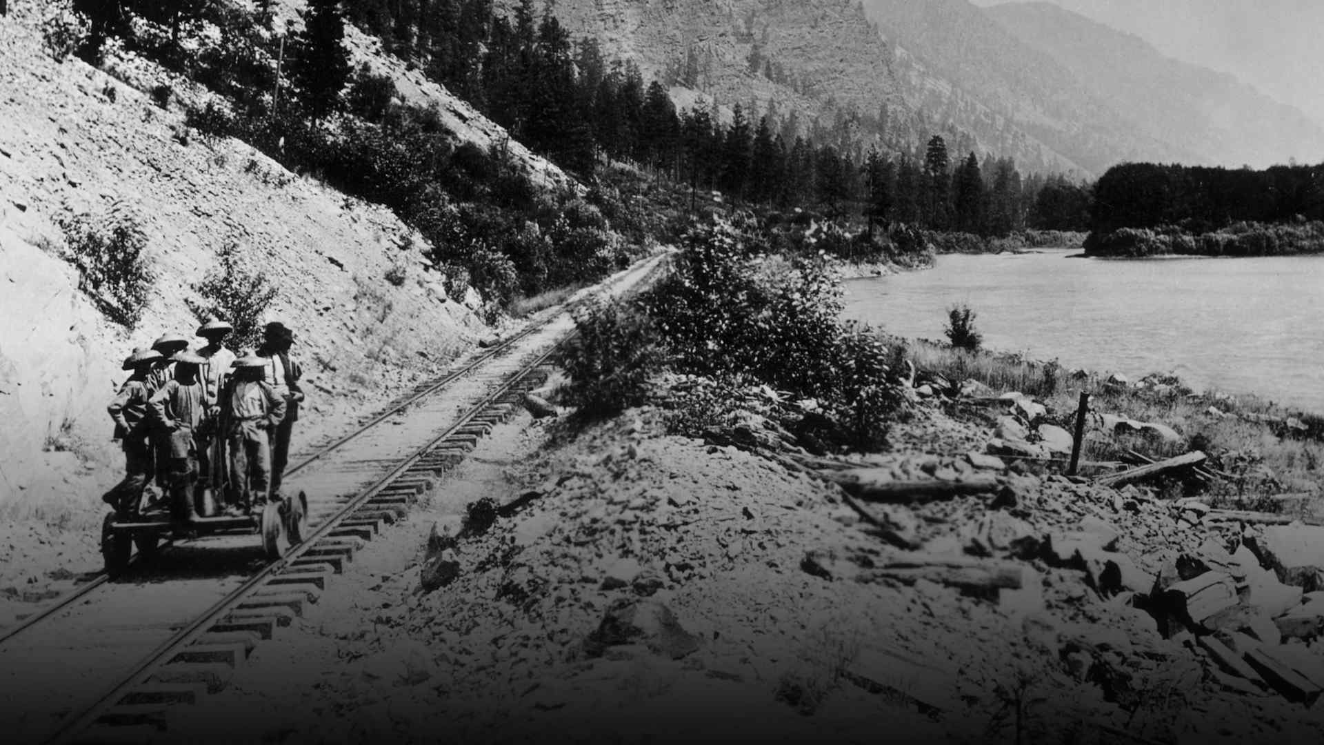 Chinese Immigrants Building the Transcontinental Railroad