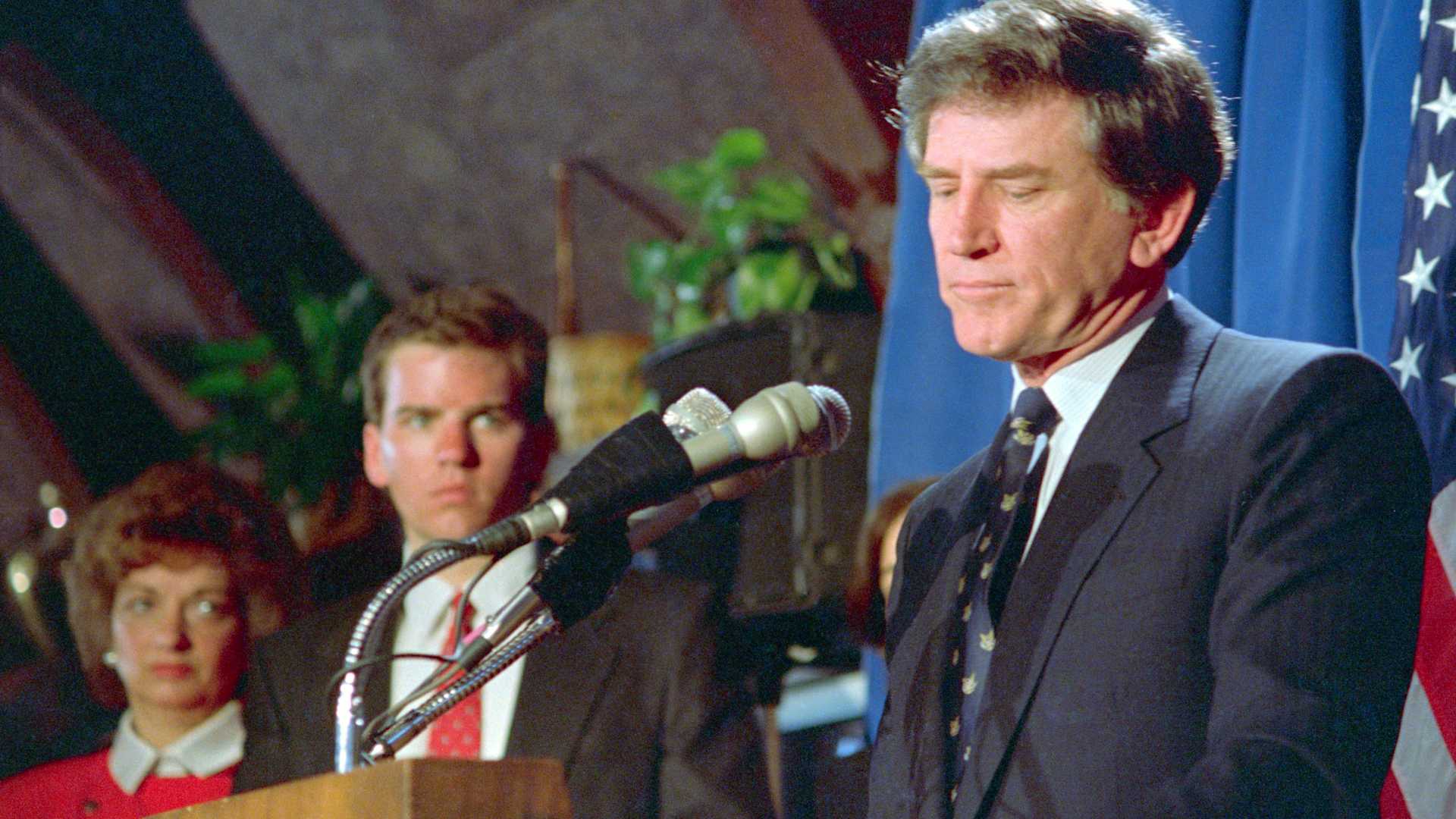 Gary Hart resignation