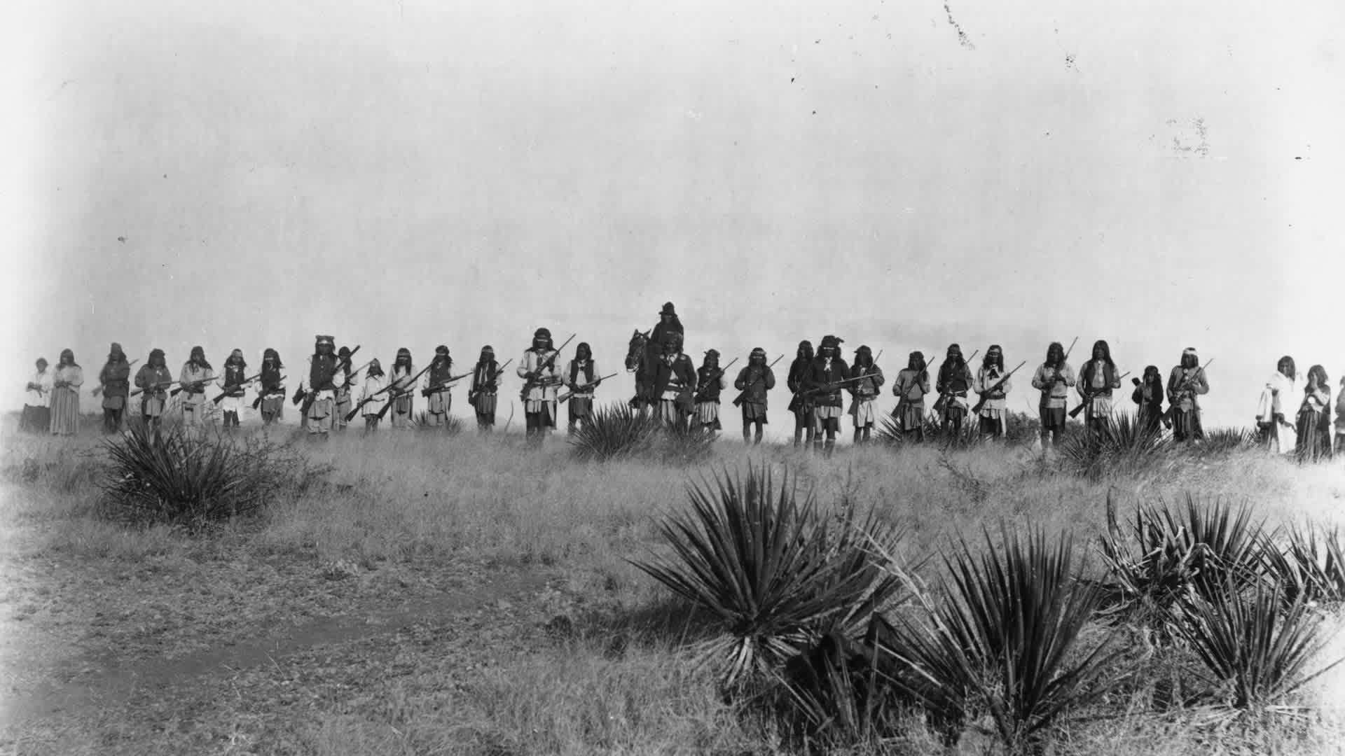 Geronimo and Chiricahua Apache warriors