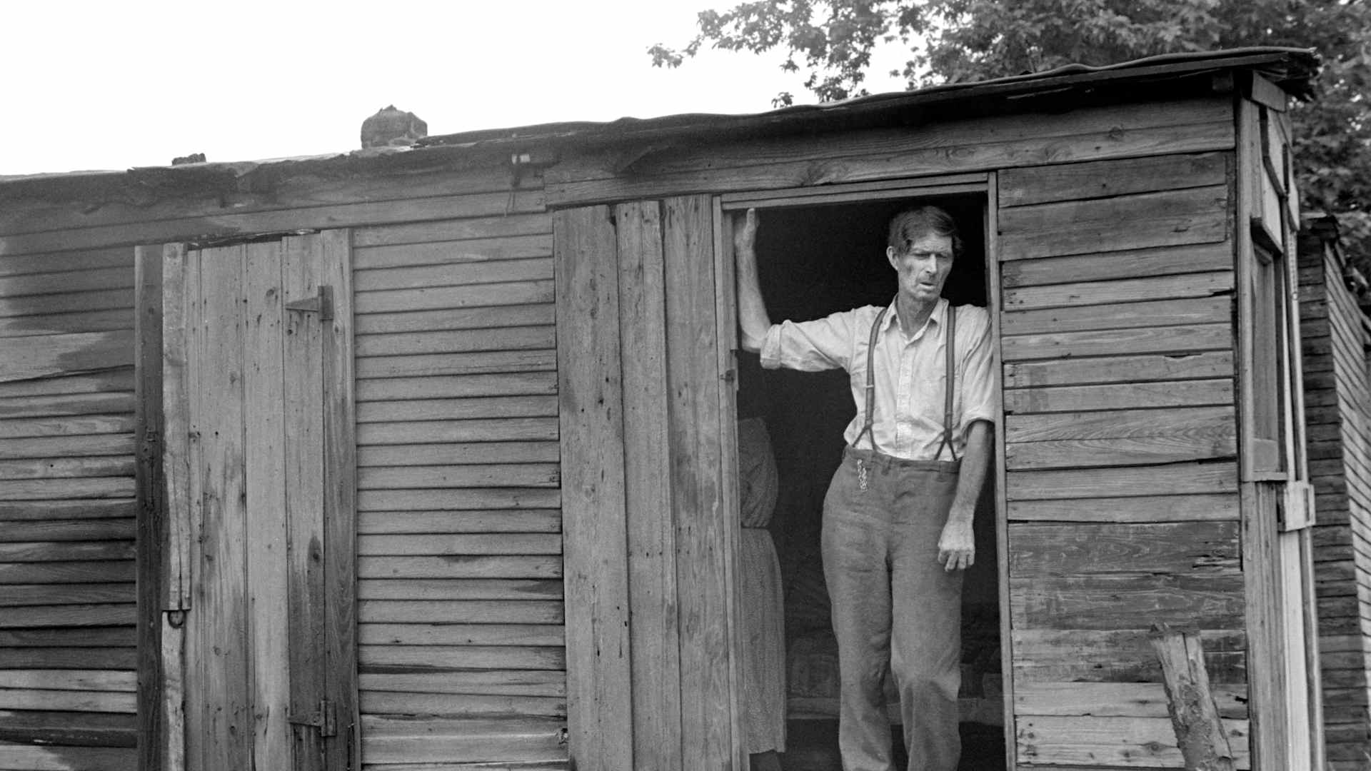 Dweller in "Hooverville", Circleville, Ohio, c. 1938. (Photo by: Universal History Archive/Universal Images Group via Getty Images)