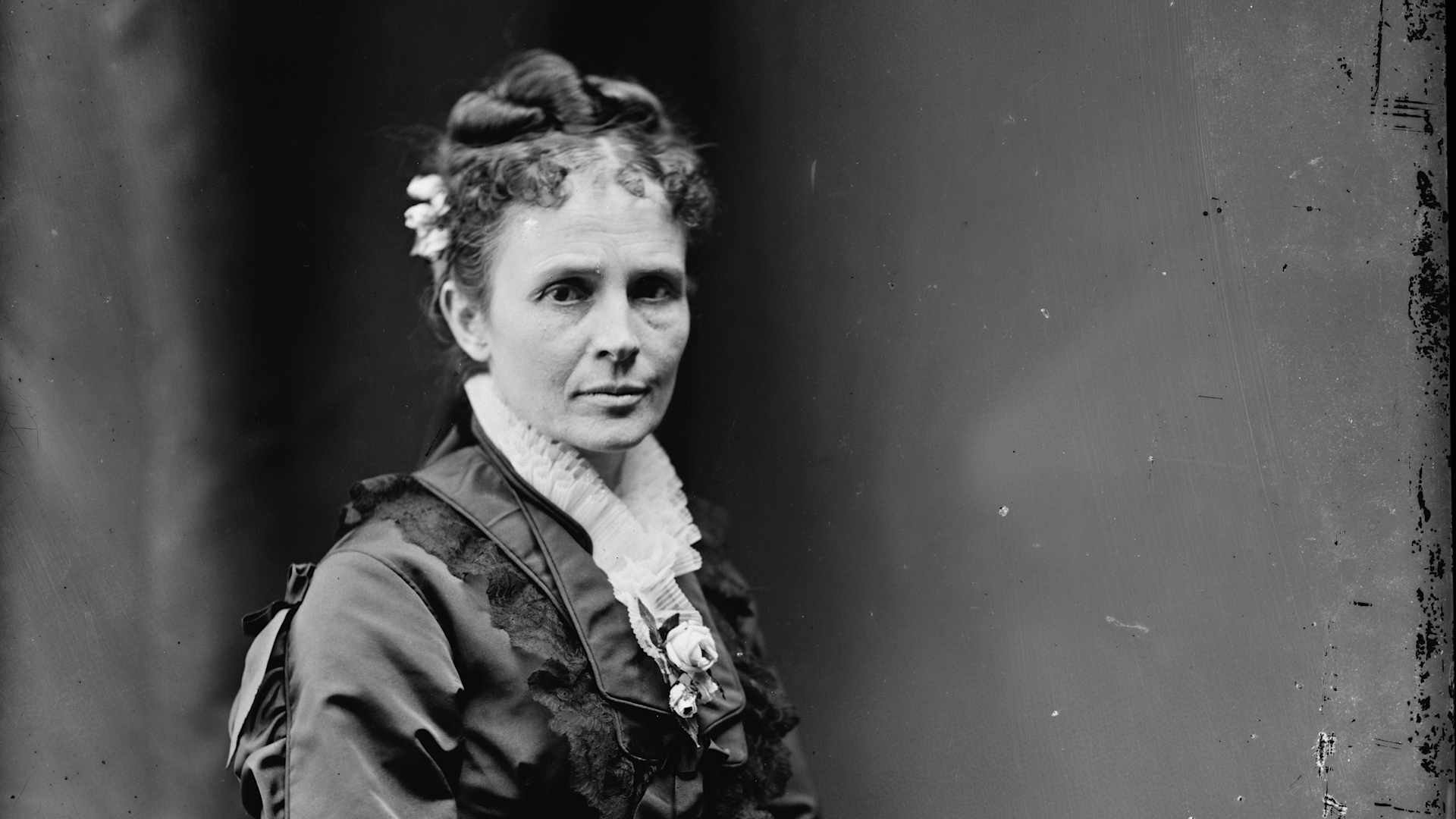 Lucretia Rudolph Garfield (1832 - 1918), wife of American president James Garfield who referred to her fondly as 'Crete' circa 1875. She first met her husband at school in Ohio, and then again at the Western Reserve Eclectic Institute. (Photo by Brady-Handy/Epics/Getty Images)