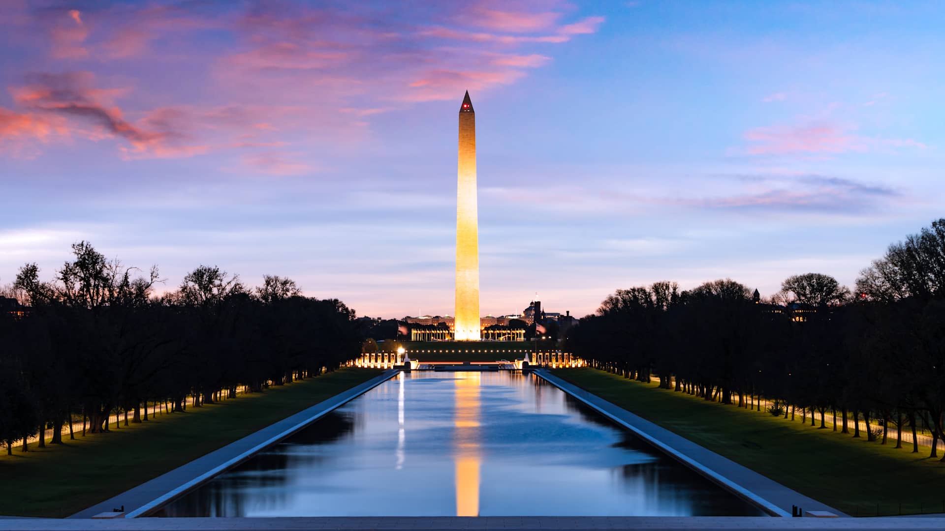 The Washington Monument at sunset.