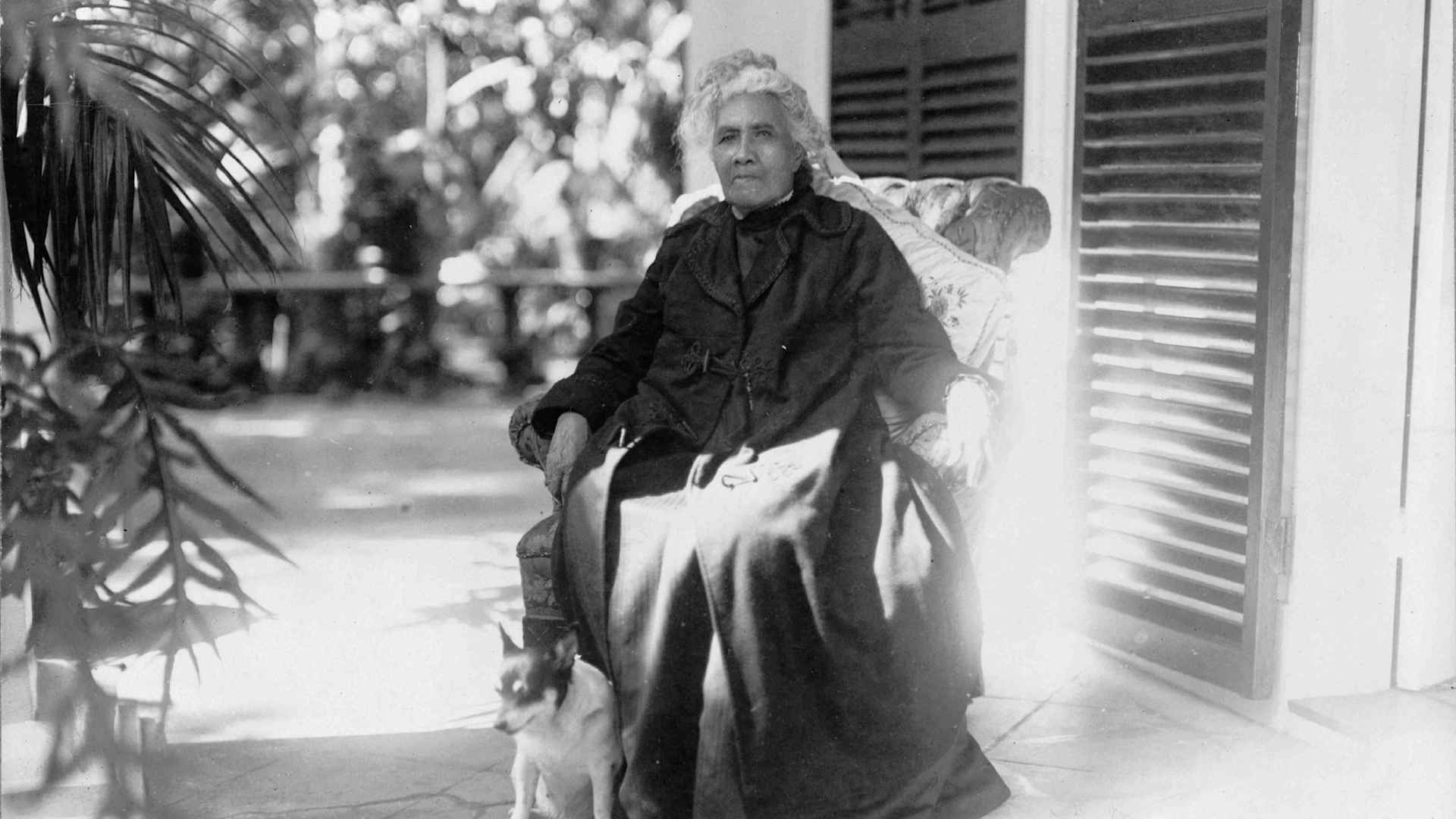 Full length portrait of Liliuokalani, Queen of Hawaii (1838-1917). Dated 1917.