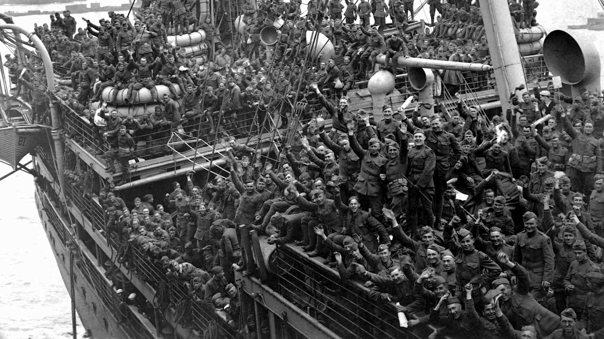 Returning WWI soldiers on board the USS Agamemnon