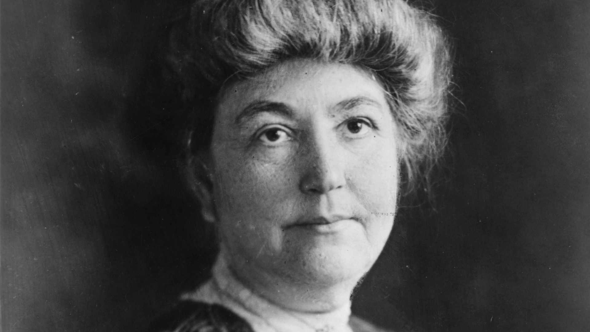 circa 1900: Ellen Louise Axson Wilson (1860 - 1914), the first wife of American president Woodrow Wilson. An accomplished painter and popular hostess, she died of Bright's Disease during her husband's term in office. (Photo by MPI/Getty Images)