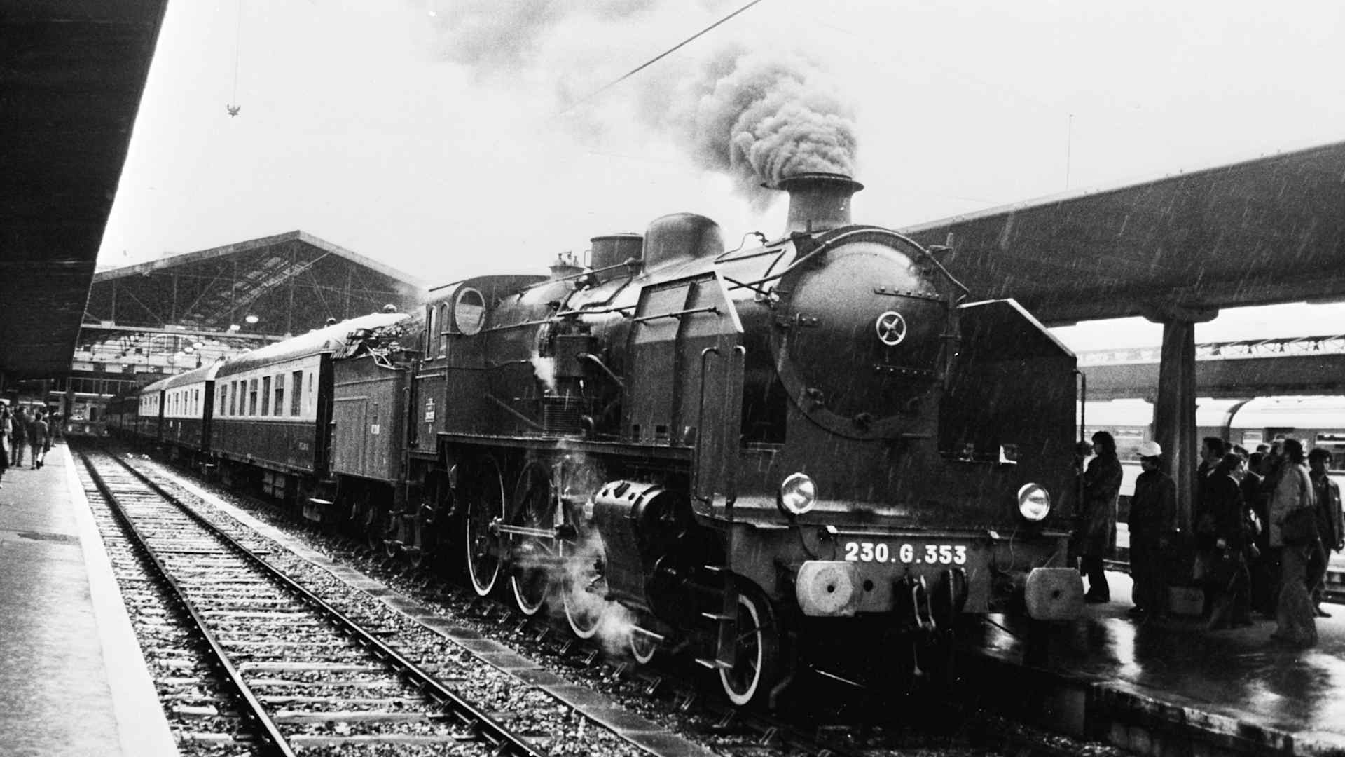 The Orient Express returns to the Gare d'Austerlitz, Paris to celebrate a recent railway exhibition in Paris, 13th December 1978.