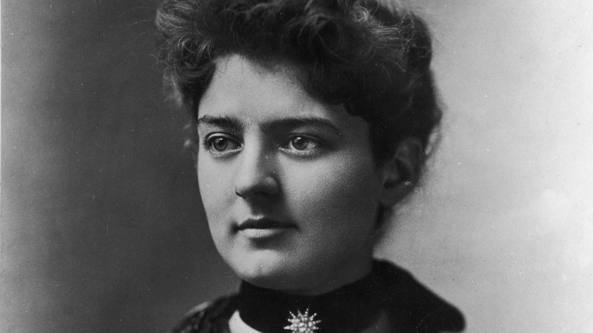 Portrait of Frances Cleveland, circa 1880s. (Photo by Fotosearch/Getty Images).
