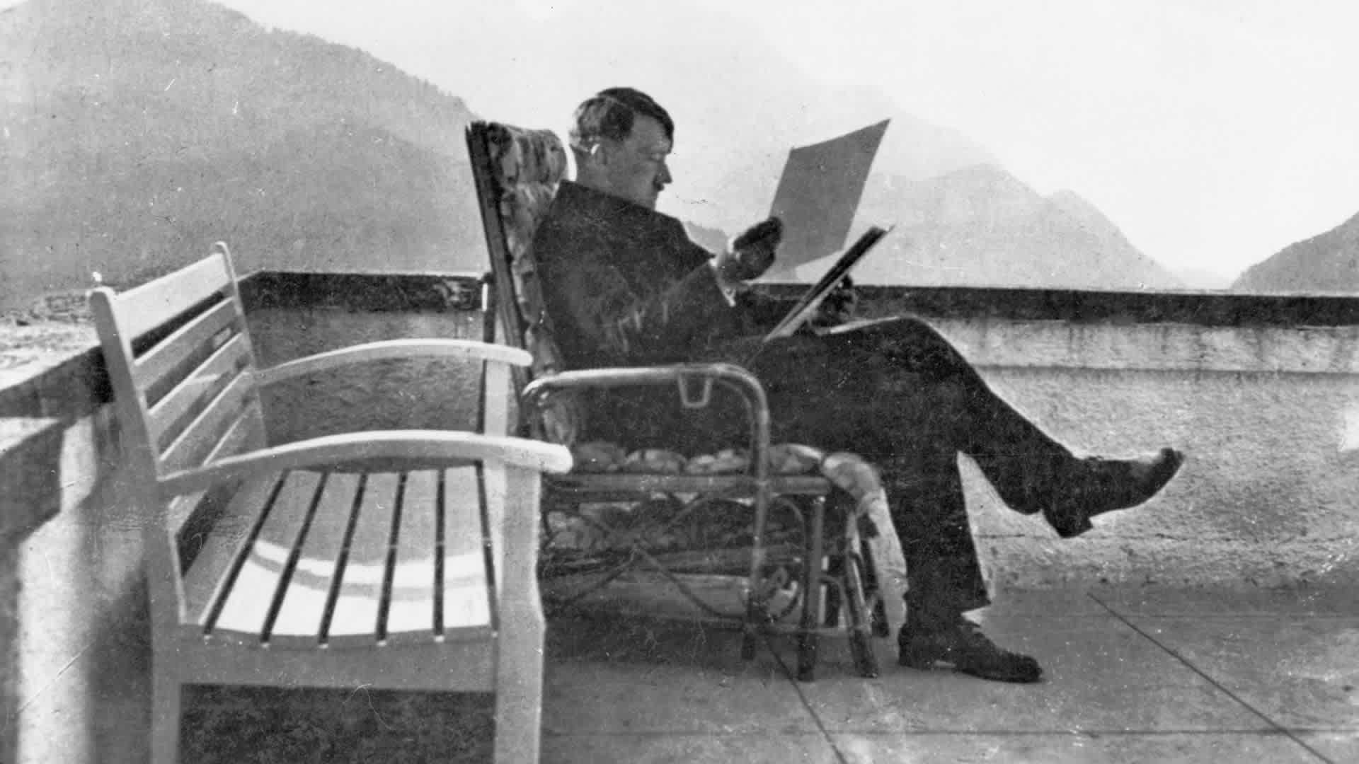 Adolf Hitler Tried (and Failed) to Be an Artist