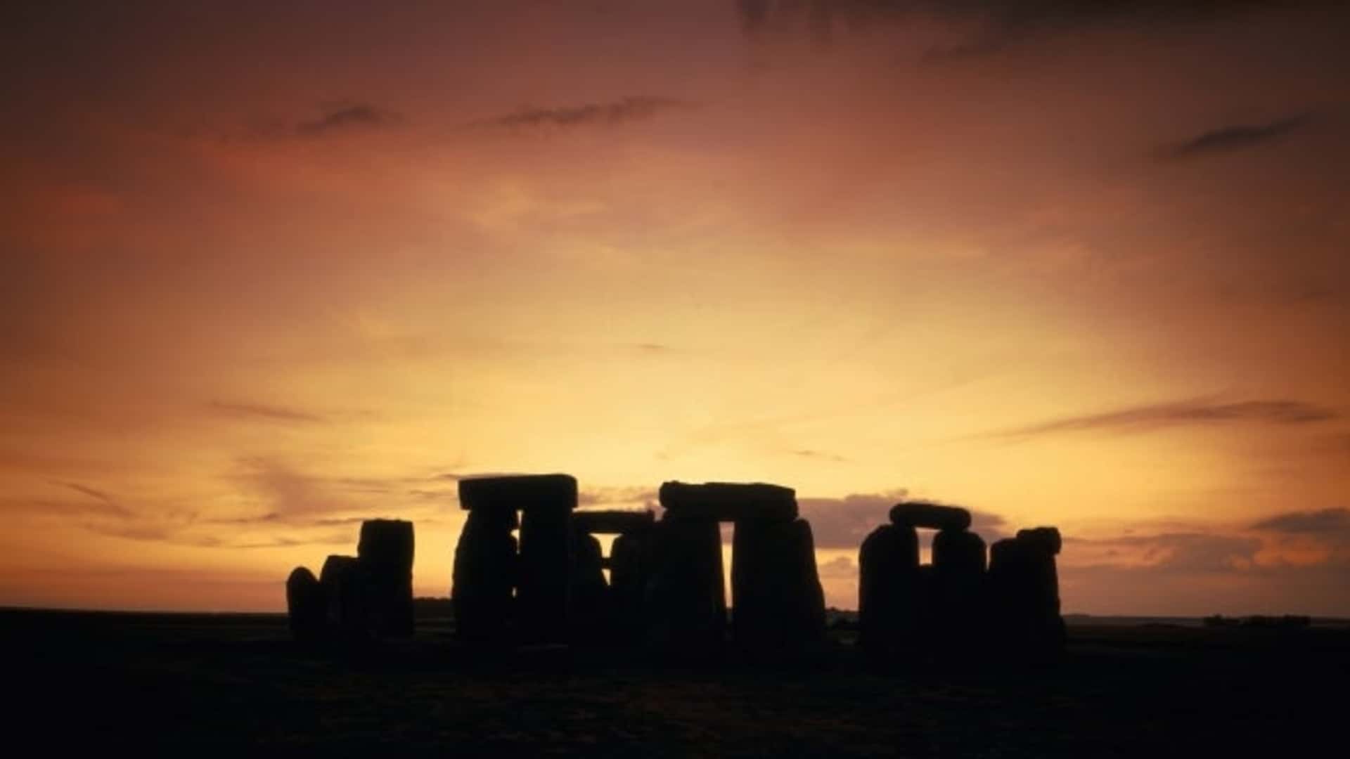Midsummer sunset, Stonehenge.