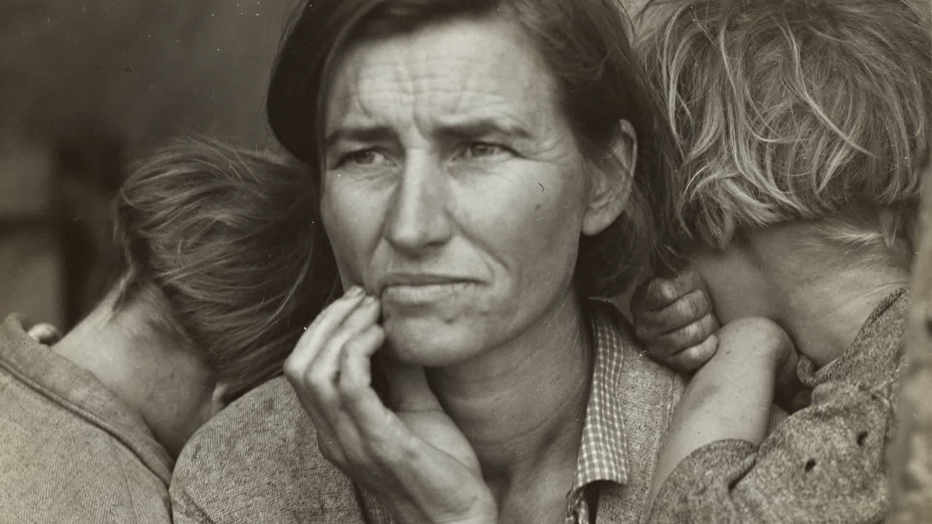 Migrant Mother, photographed by Dorothea Lange