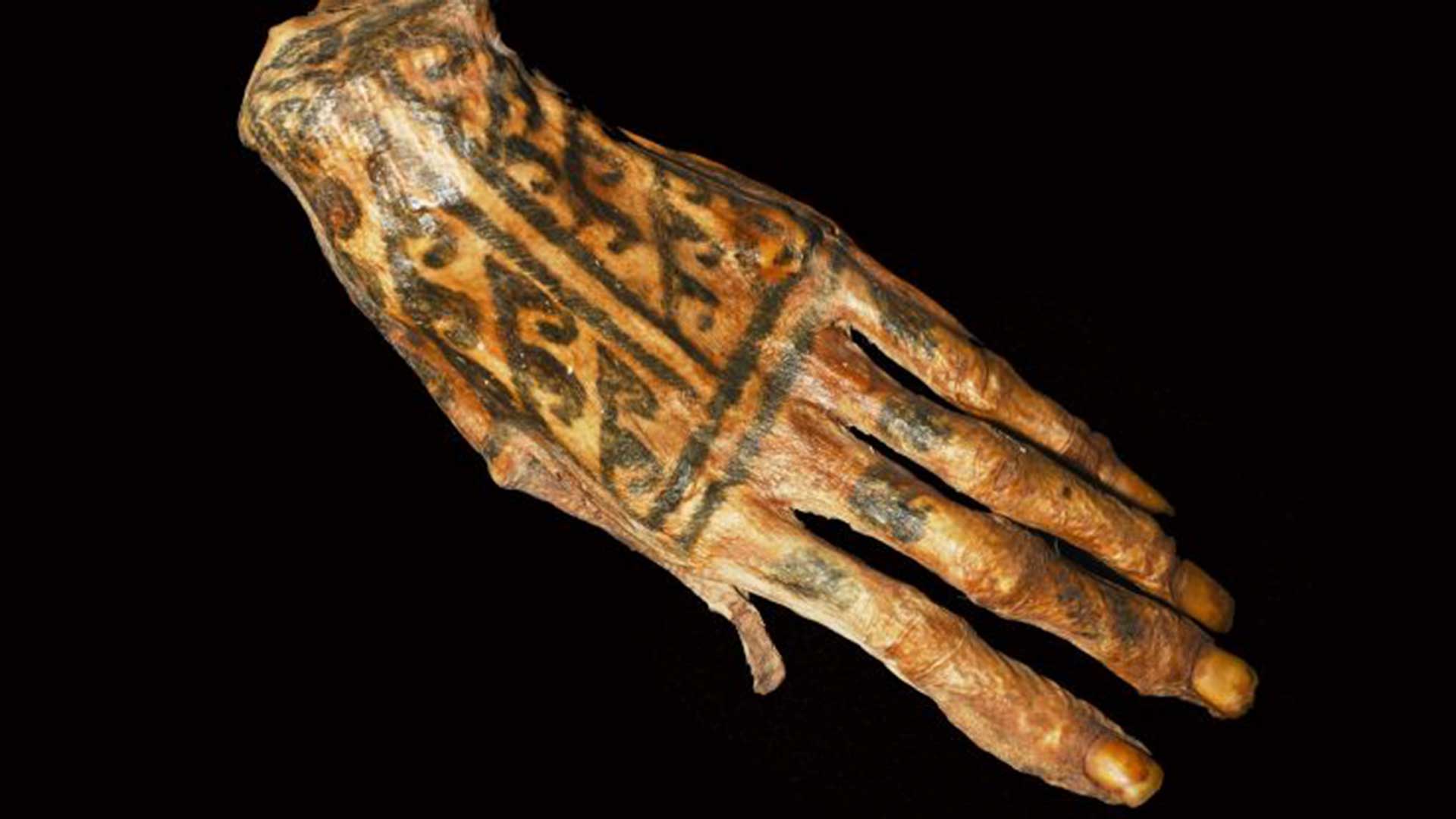 Tattooing on the hand of a Chancay individual who lived 1,200 years ago.