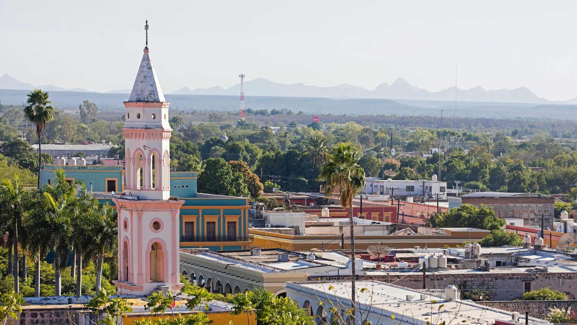 View over the city El Fuerte and the Church of Sacred Heart of Jesus. Iglesia del Sagrado Coraz—n de Jesœs, Sinaloa, Mexico.