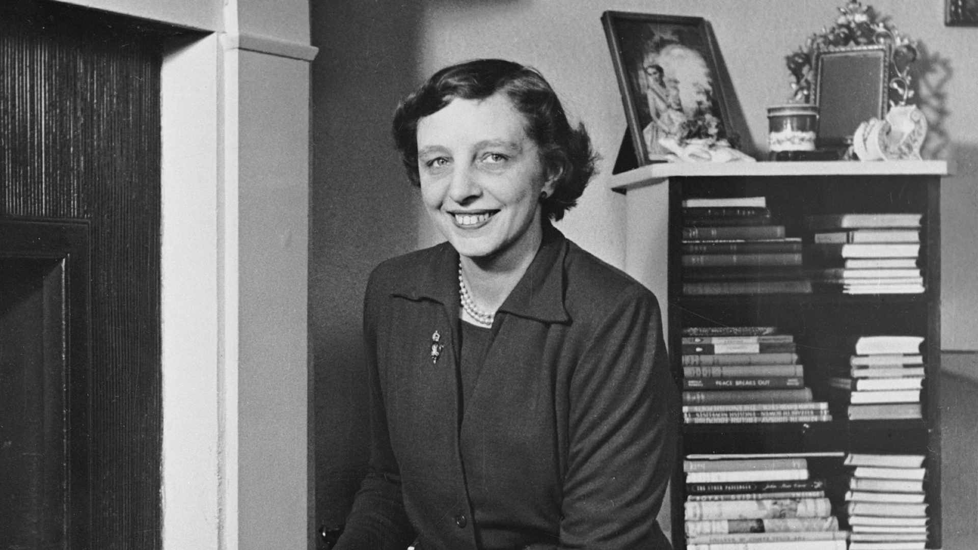 Marion Crawford: The Governess Who Spilled the Queen's Secrets