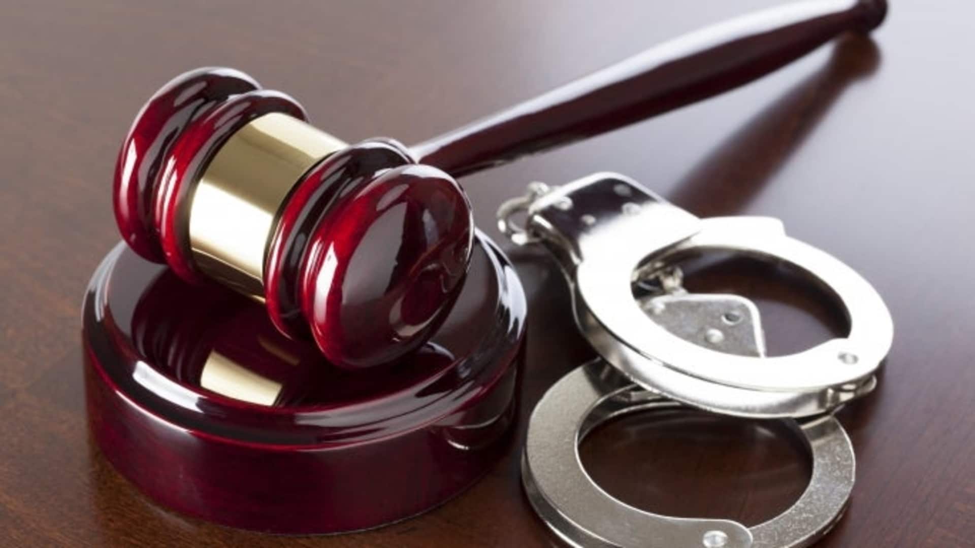 gavel