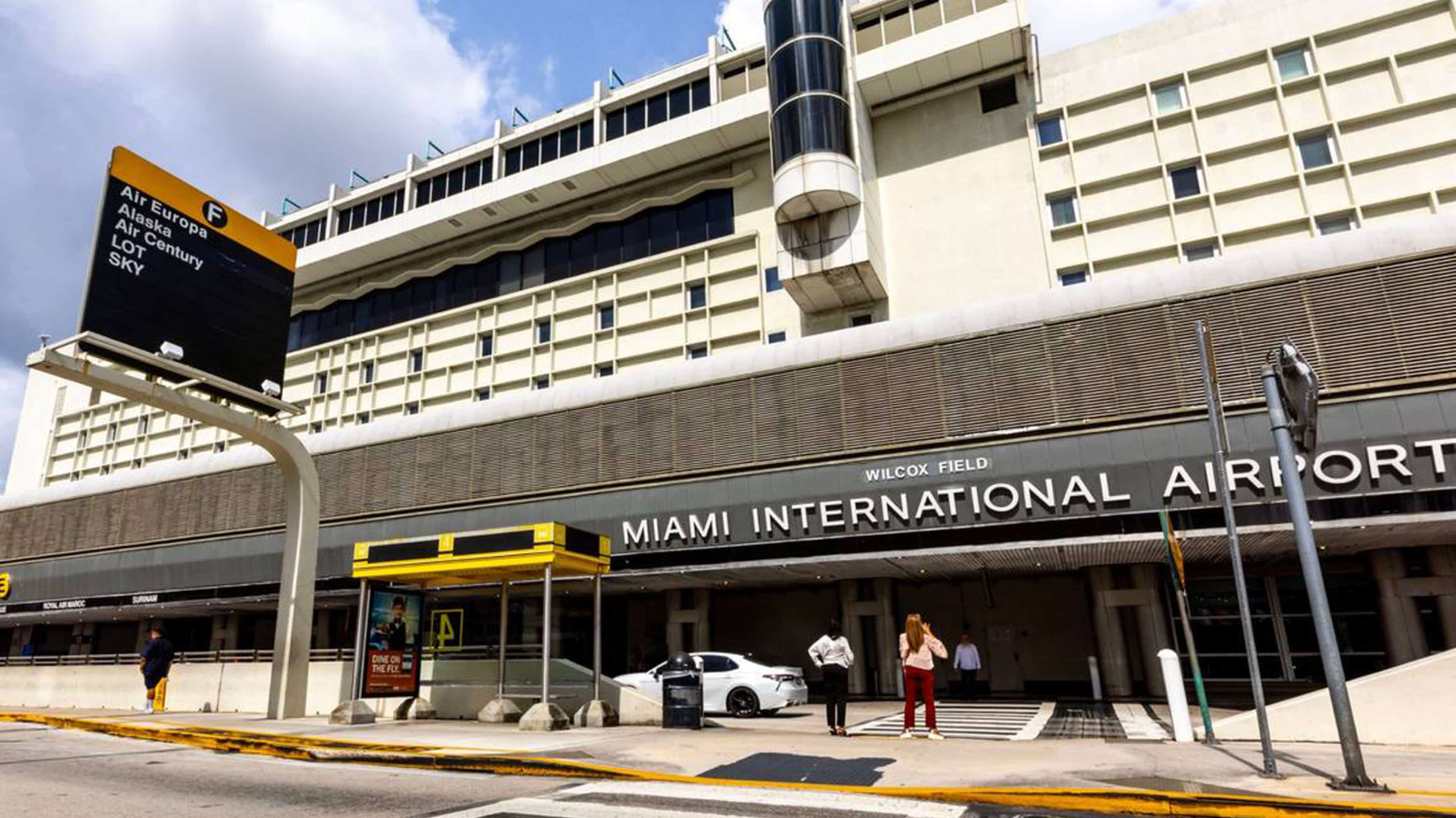 US-NEWS-USHAITI-FLIGHTS-MI