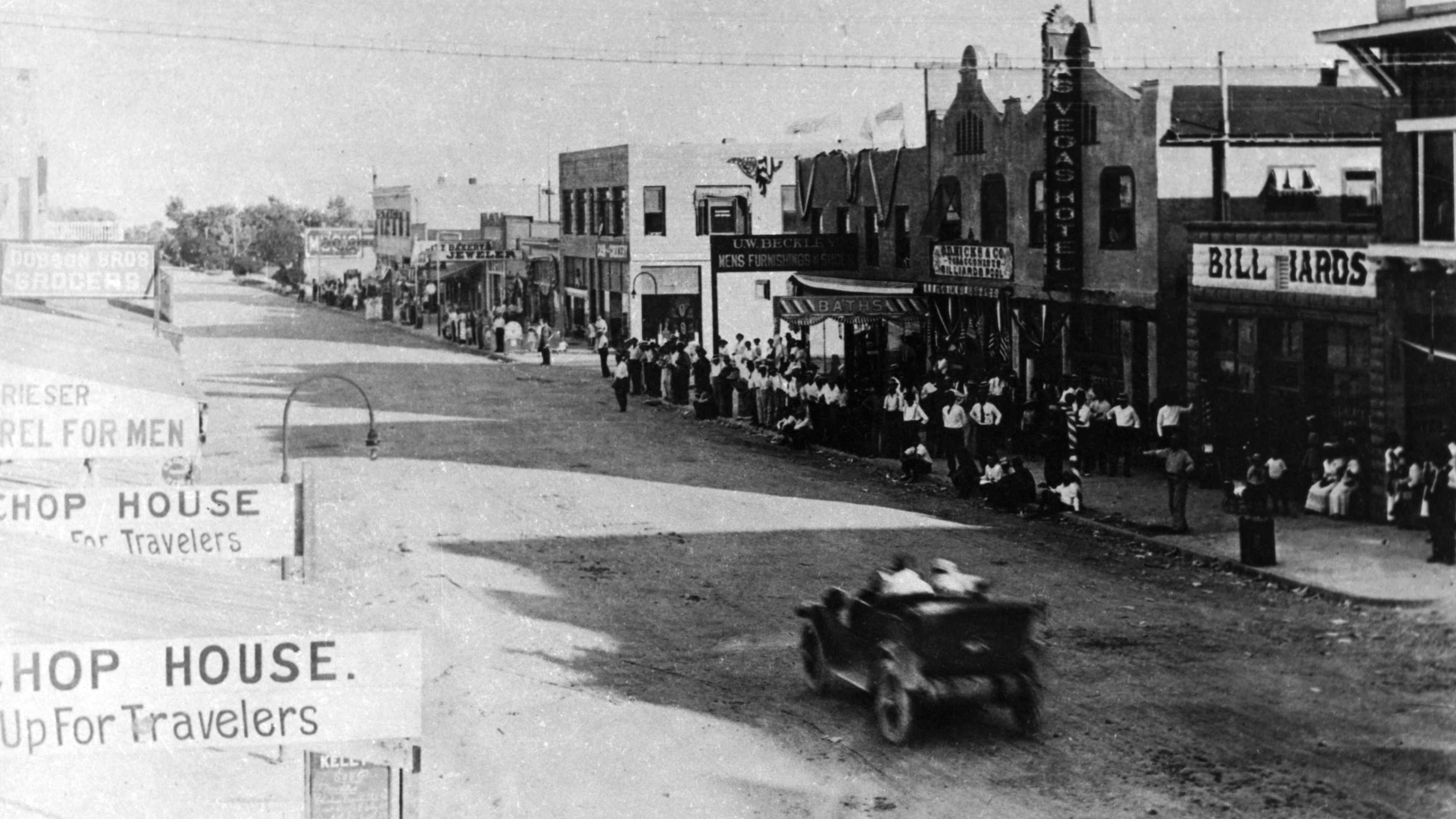 Early Las Vegas Streetview And Cityscape