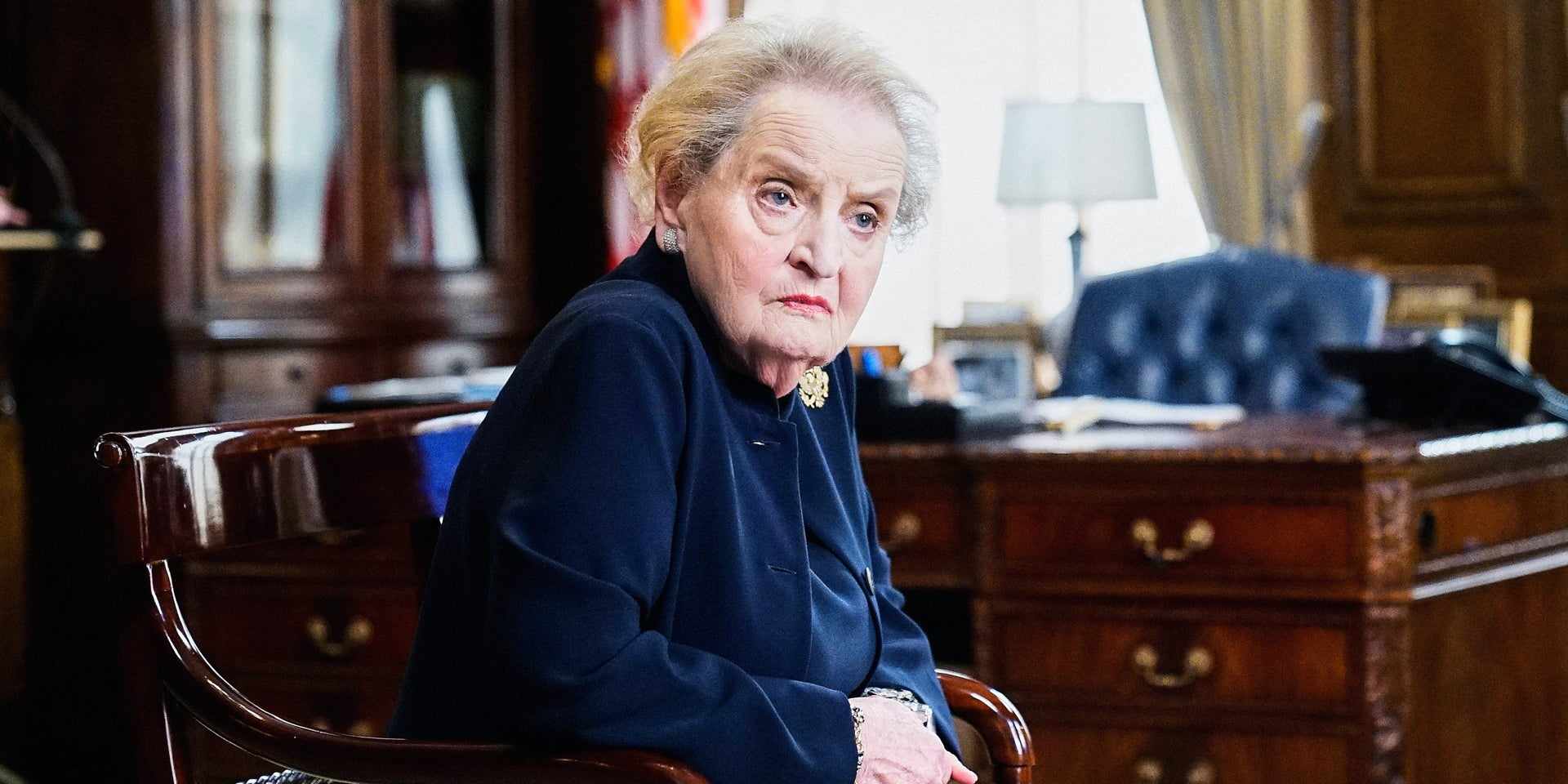 Madeleine Albright becomes first female secretary of state