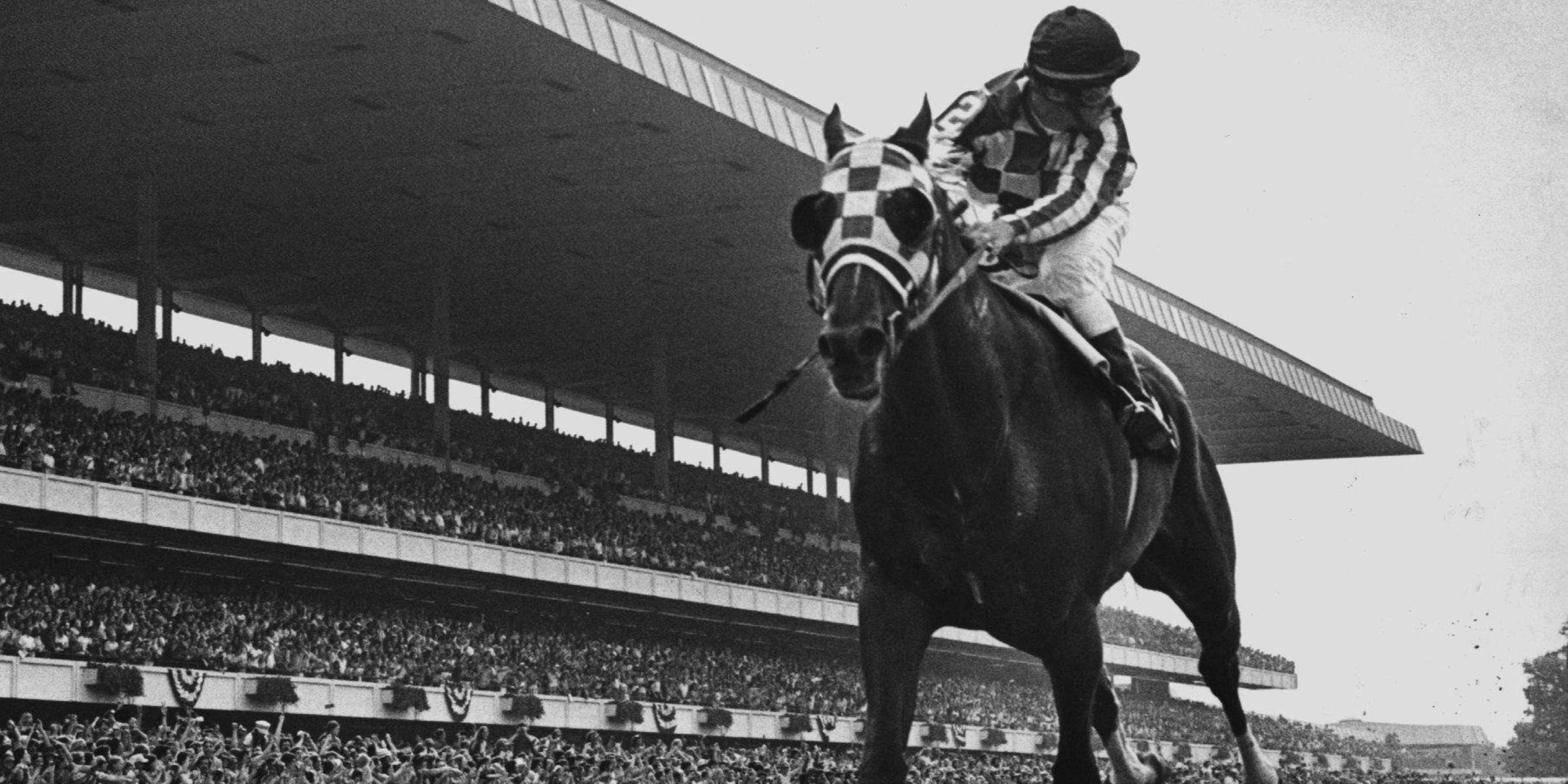 Secretariat wins Belmont Stakes by record 31-lengths, completes 1973 Triple Crown