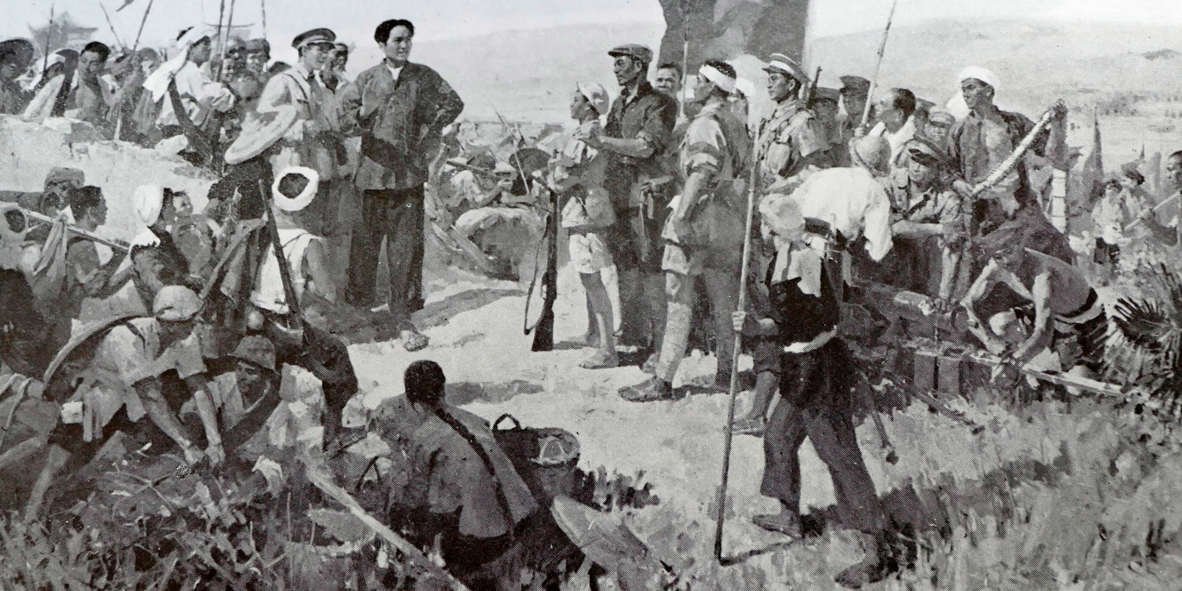 Mao Zedong with Red army soldiers on the Long March, 1935.